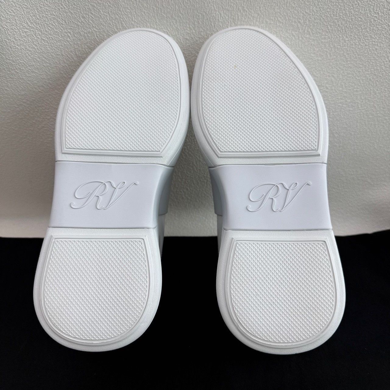 Roger Vivier Roger Vivier Viv' Skate Crystal Buckle Sneakers Size 36.5 Size US 6.5 / IT 36.5 - 8 Thumbnail