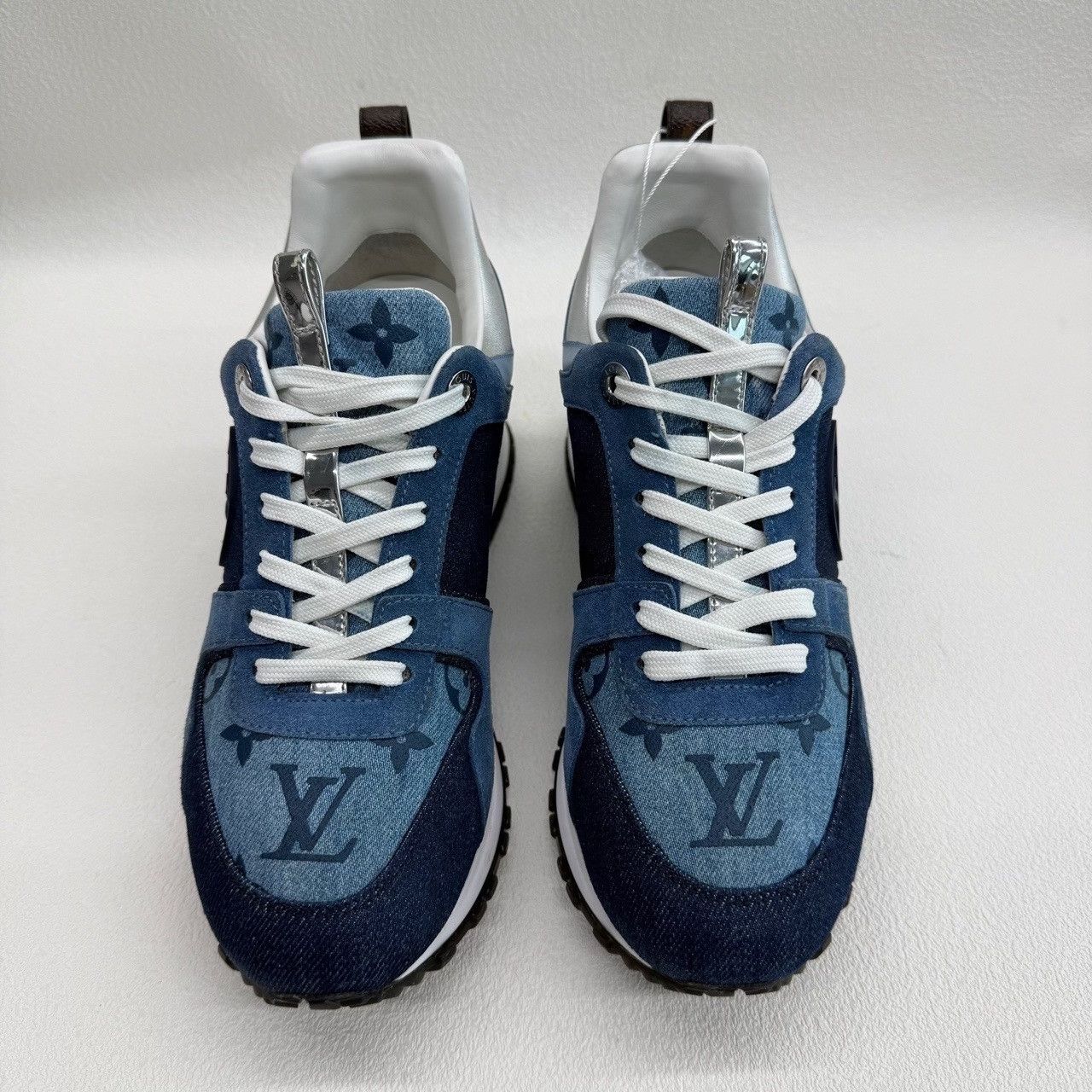 Louis Vuitton Louis Vuitton Run Away Denim Sneakers Size 36 Size US 6 / IT 36 - 3 Thumbnail