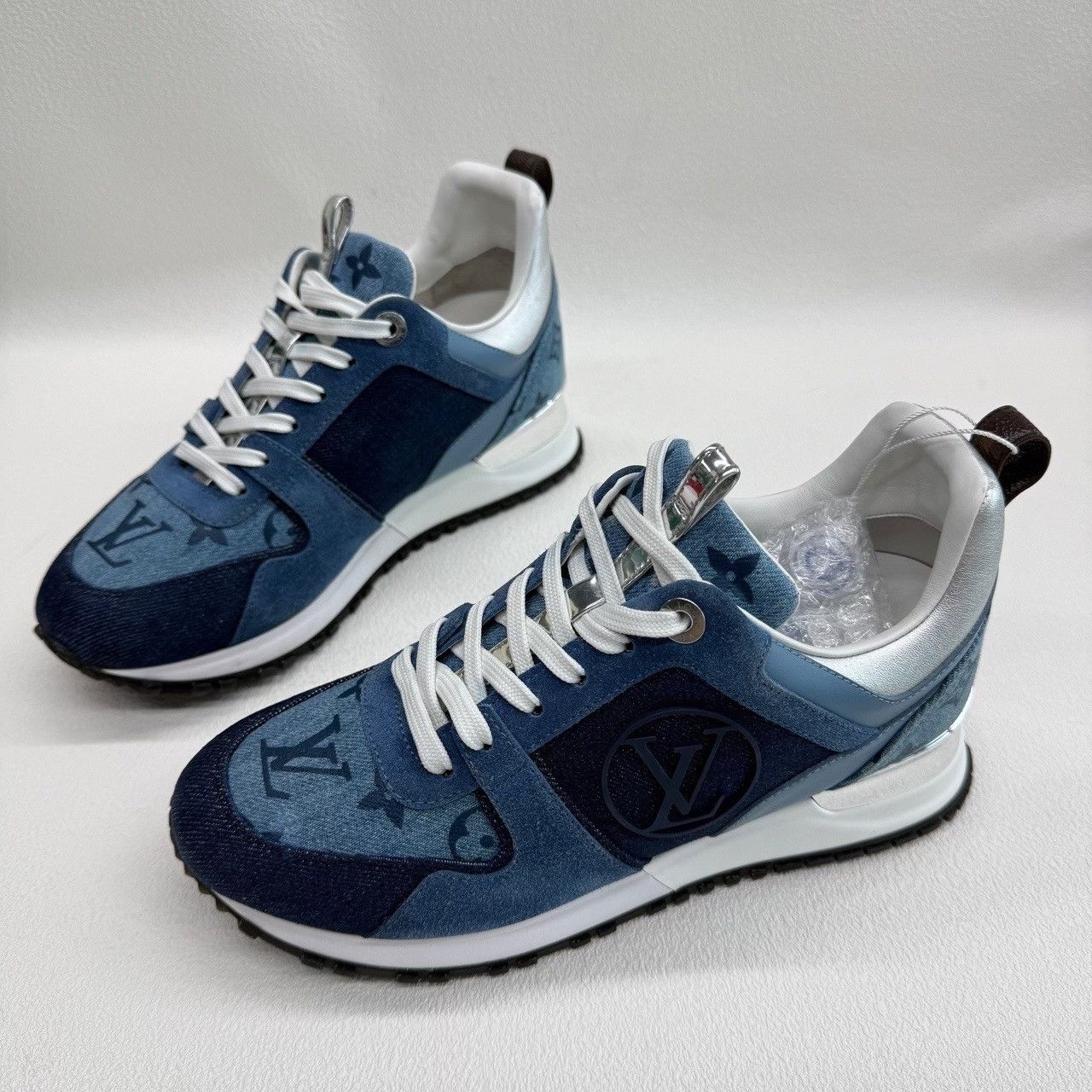 Louis Vuitton Louis Vuitton Run Away Denim Sneakers Size 36 Size US 6 / IT 36 - 2 Thumbnail