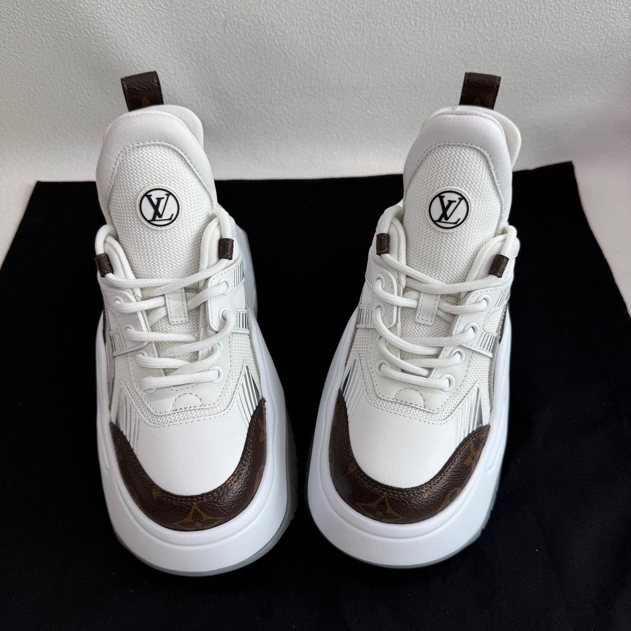 Louis Vuitton Louis Vuitton Archlight 2.0 Sneakers Size 35 Size US 5 / IT 35 - 9 Thumbnail