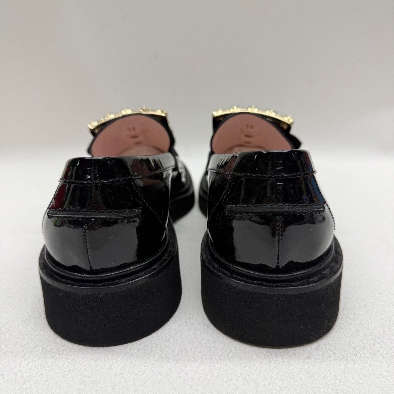 Roger Vivier Roger Vivier Patent Crystal Loafers Size 38 Size US 8 / IT 38 - 6 Thumbnail