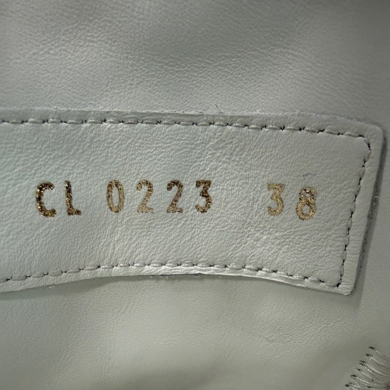 Louis Vuitton Louis Vuitton Run Away Low-Top Sneakers Size 38 Size US 8 / IT 38 - 6 Thumbnail
