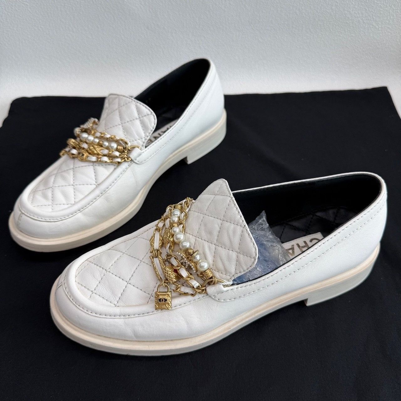 Chanel Chanel Quilted Chain Loafers Size 38C Size US 8 / IT 38 - 2 Thumbnail