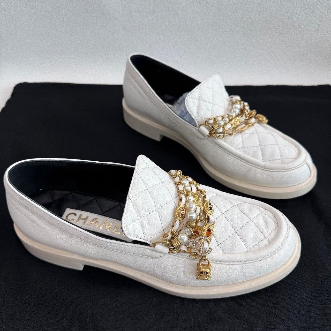 Chanel Chanel Quilted Chain Loafers Size 38C Size US 8 / IT 38 - 4 Thumbnail