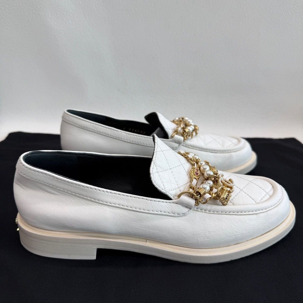 Chanel Chanel White Quilted Pearl Chain Loafers Size 36.5 Size US 5.5 / IT 35.5 - 5 Thumbnail