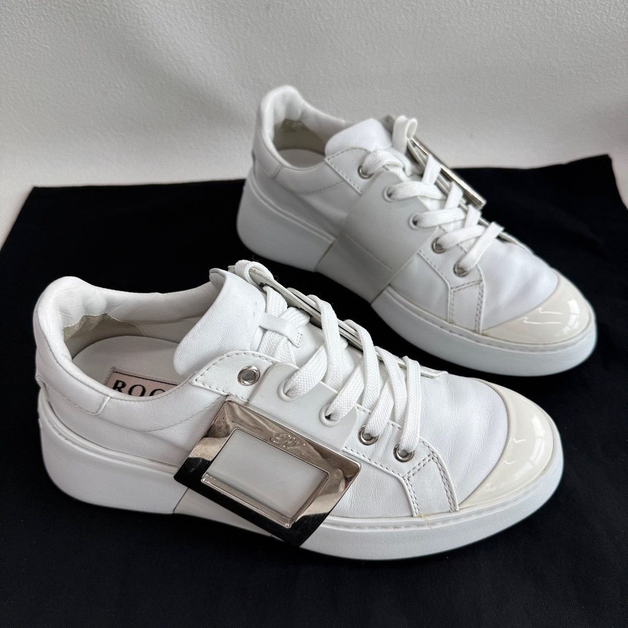 Roger Vivier Roger Vivier Viv Skate Sneakers White Size 36 Size US 6 / IT 36 - 4 Thumbnail