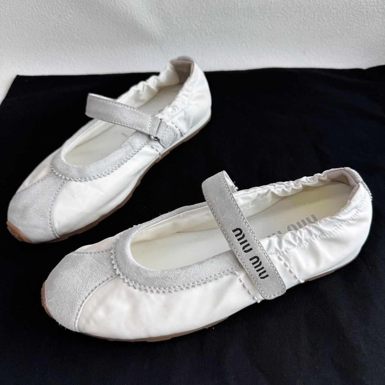 Miu Miu Miu Miu Plume Ballet Flats Size 36 Size US 6 / IT 36 - 2 Thumbnail