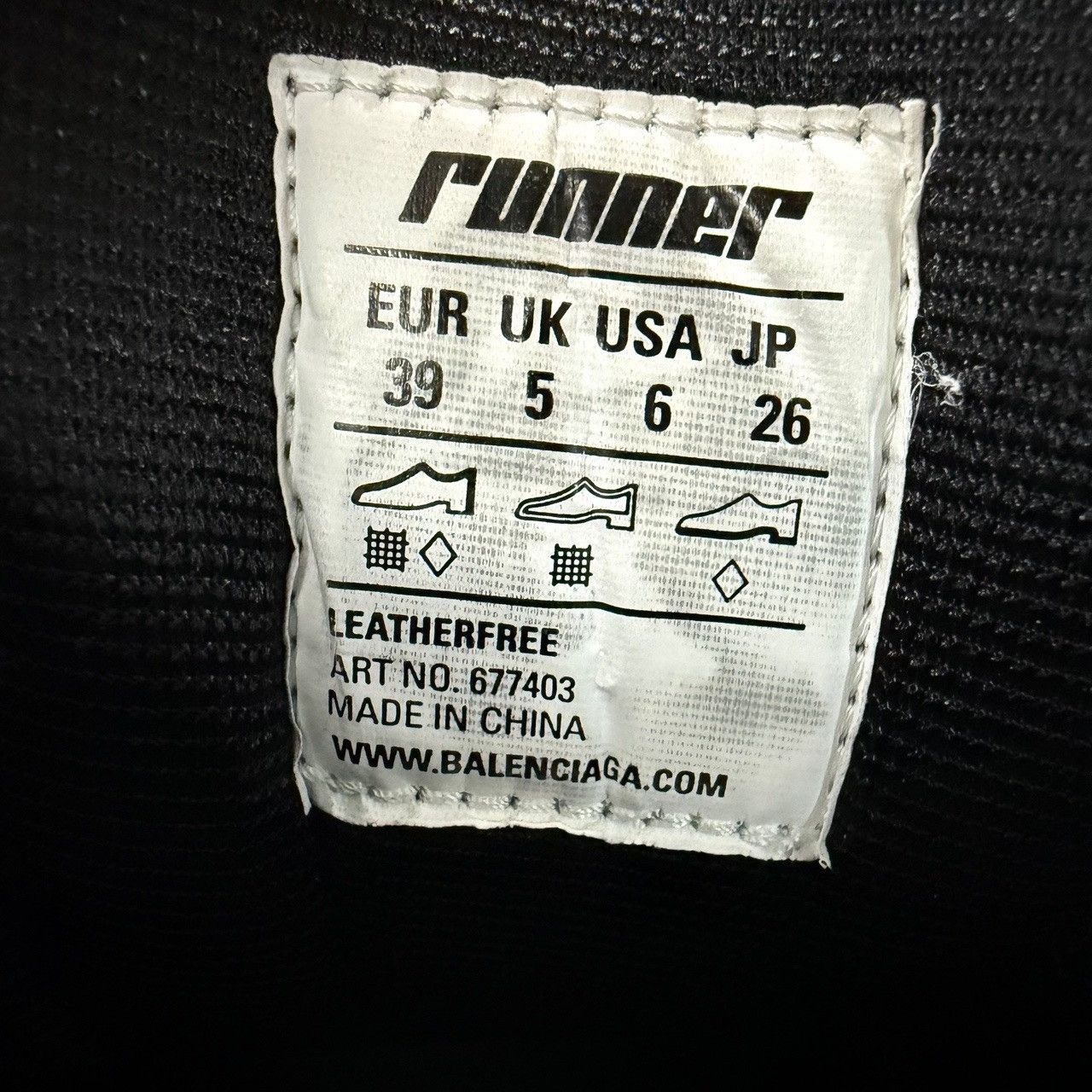 Balenciaga Balenciaga Runner Sneakers Black Size 6 Size US 6 / EU 39 - 7 Thumbnail