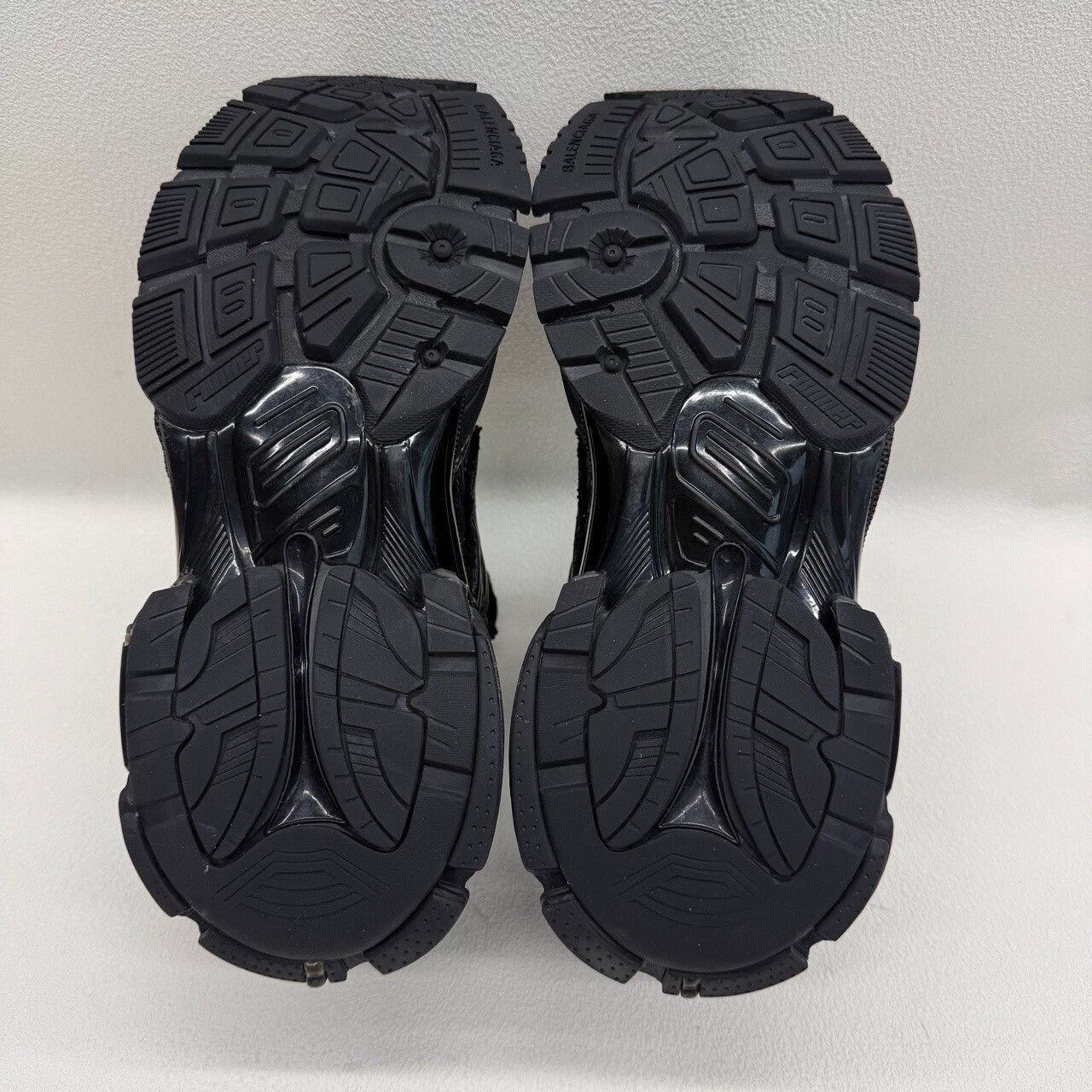 Balenciaga Balenciaga Runner Sneakers Black Size 6 Size US 6 / EU 39 - 8 Thumbnail