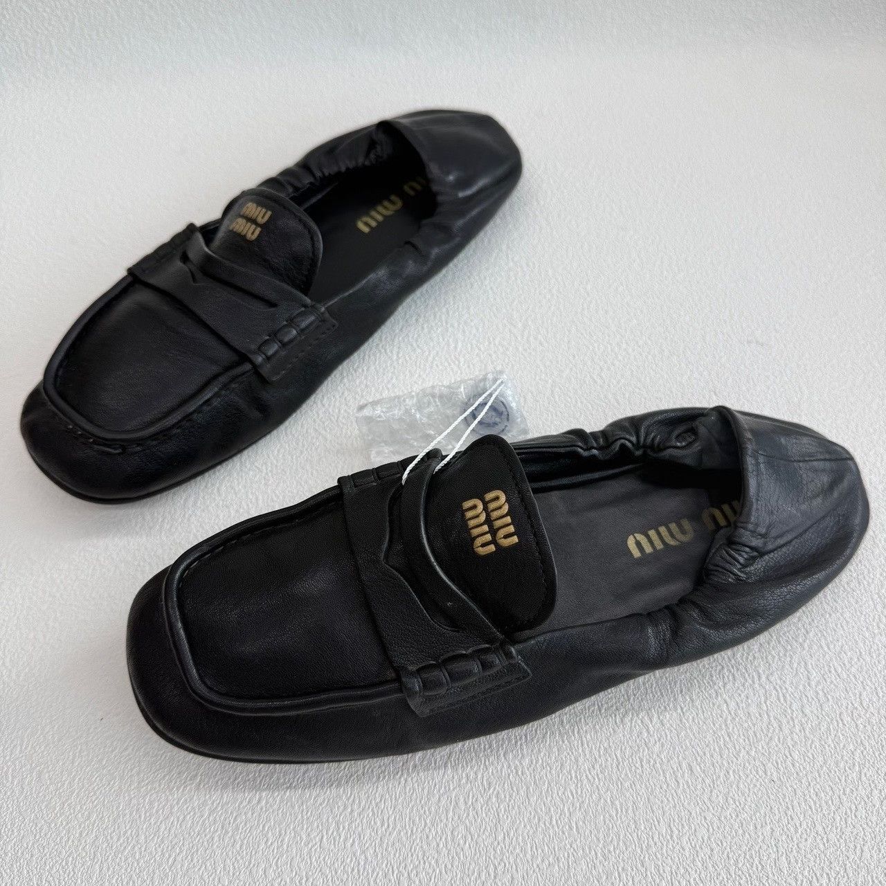 Miu Miu Miu Miu Ruched Nappa Leather Flats Size 37.5 Size US 7.5 / IT 37.5 - 2 Thumbnail