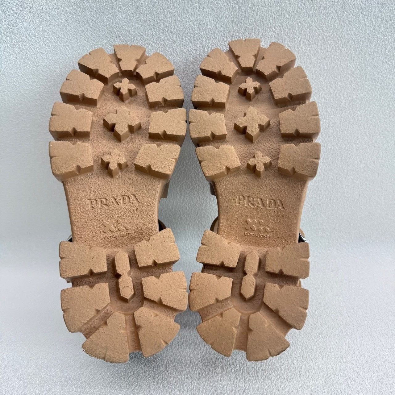 Prada Prada Monolith Rubber Sandals Size 36 Size US 6 / IT 36 - 9 Thumbnail
