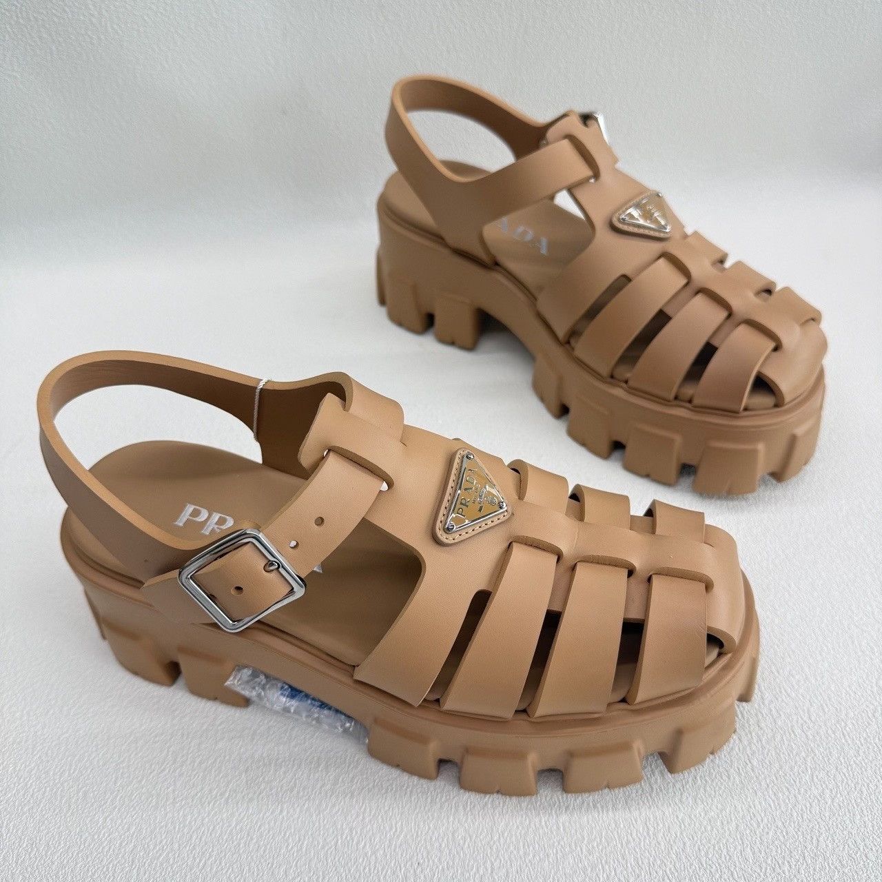 Prada Prada Monolith Rubber Sandals Size 36 Size US 6 / IT 36 - 4 Thumbnail