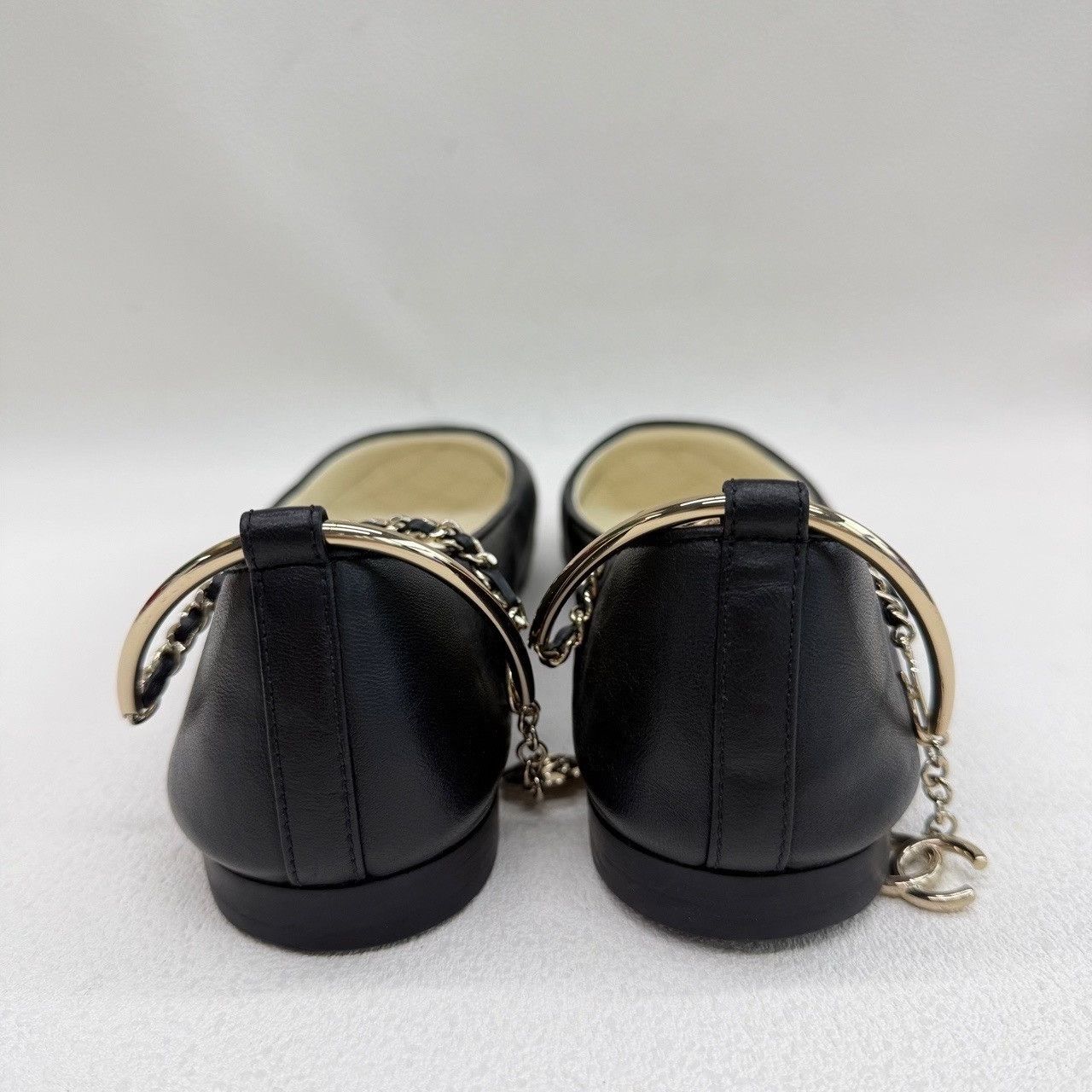 Chanel Chanel Chain Detail Ballet Flats Size 36.5 Size US 6.5 / IT 36.5 - 6 Thumbnail
