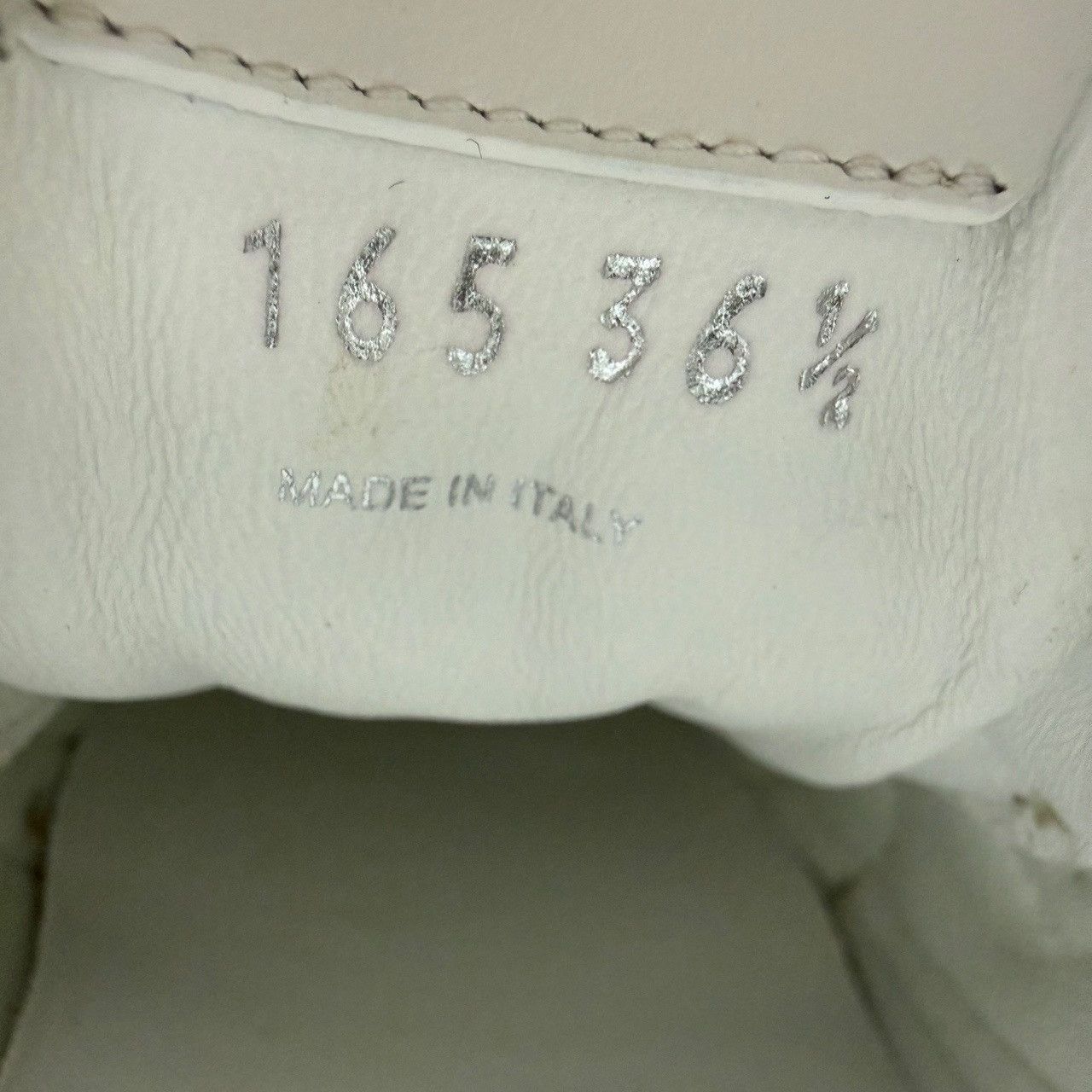 Miu Miu × New Balance Miu Miu x New Balance Suede Sneakers Size 36.5 Size US 6.5 / IT 36.5 - 8 Thumbnail
