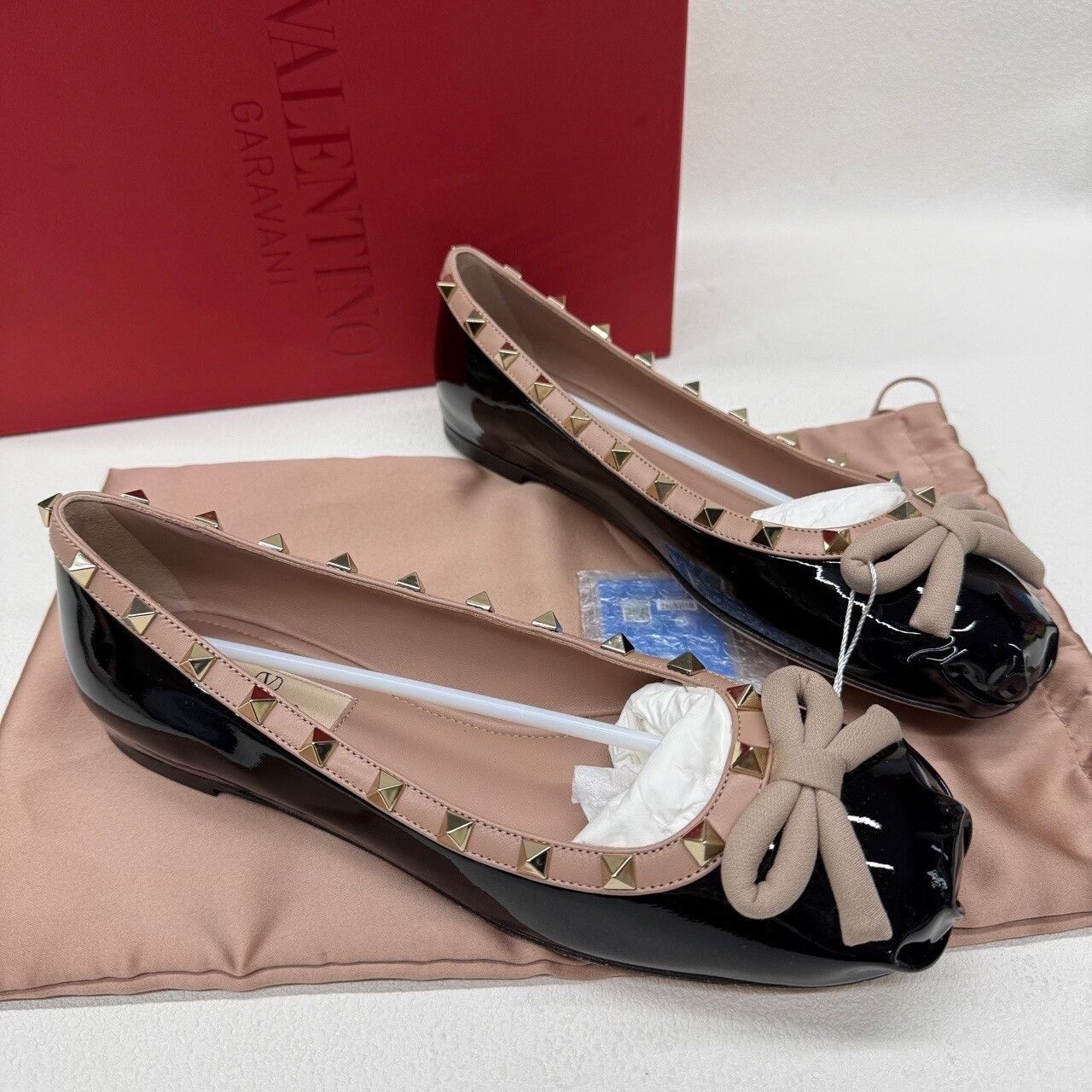 Valentino Valentino Garavani Rockstud Bow Flats Size 38.5 Size US 8.5 / IT 38.5 - 5 Thumbnail