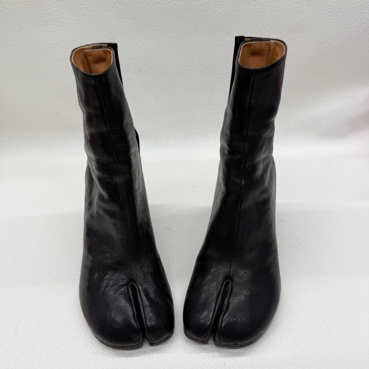 Maison Margiela Maison Margiela Black Leather Tabi Boots Size 36 Size US 6 / IT 36 - 8 Thumbnail