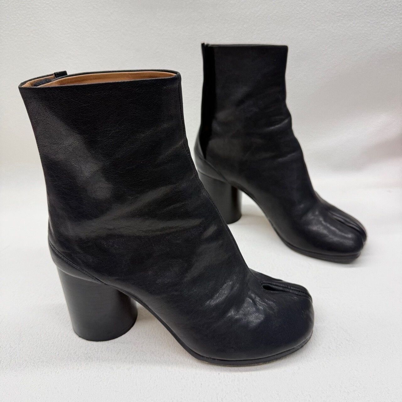 Maison Margiela Maison Margiela Black Leather Tabi Boots Size 36 Size US 6 / IT 36 - 10 Thumbnail