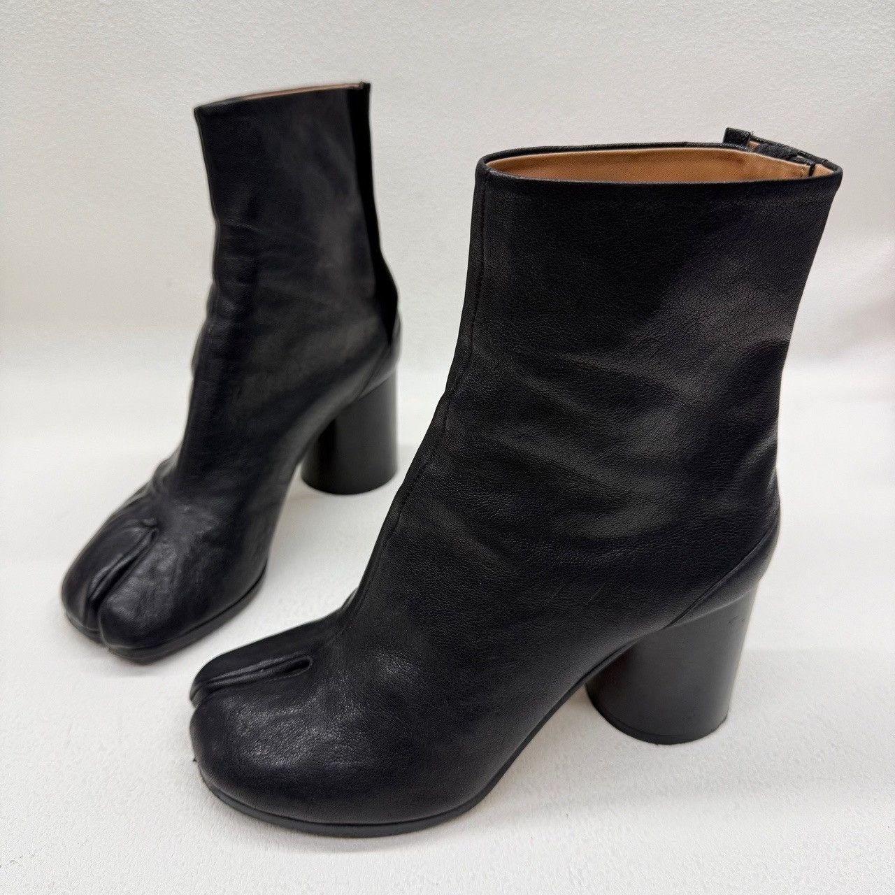 Maison Margiela Maison Margiela Black Leather Tabi Boots Size 36 Size US 6 / IT 36 - 2 Thumbnail