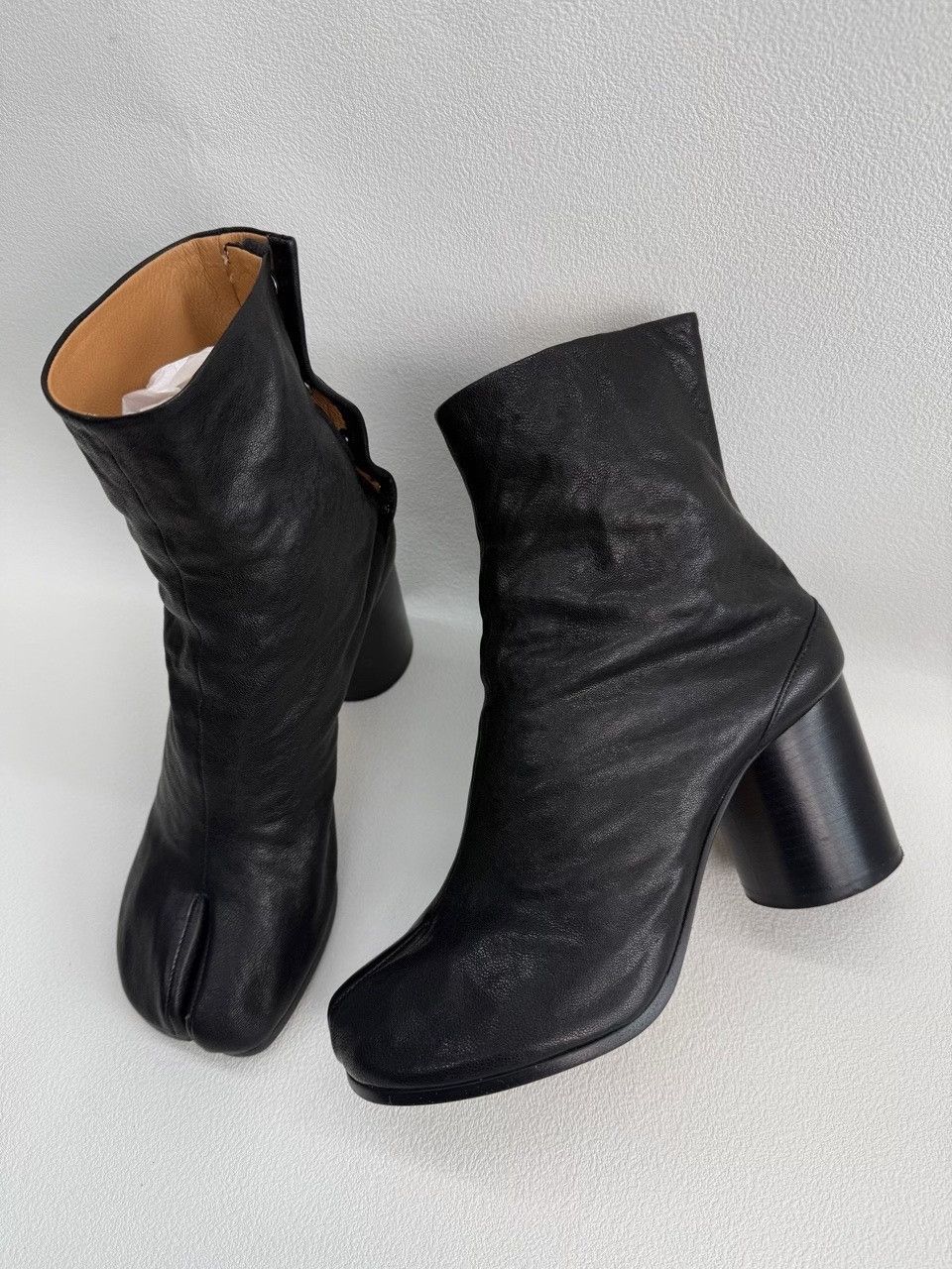 Maison Margiela Maison Margiela Black Leather Tabi Boots Size 36 Size US 6 / IT 36 - 9 Thumbnail