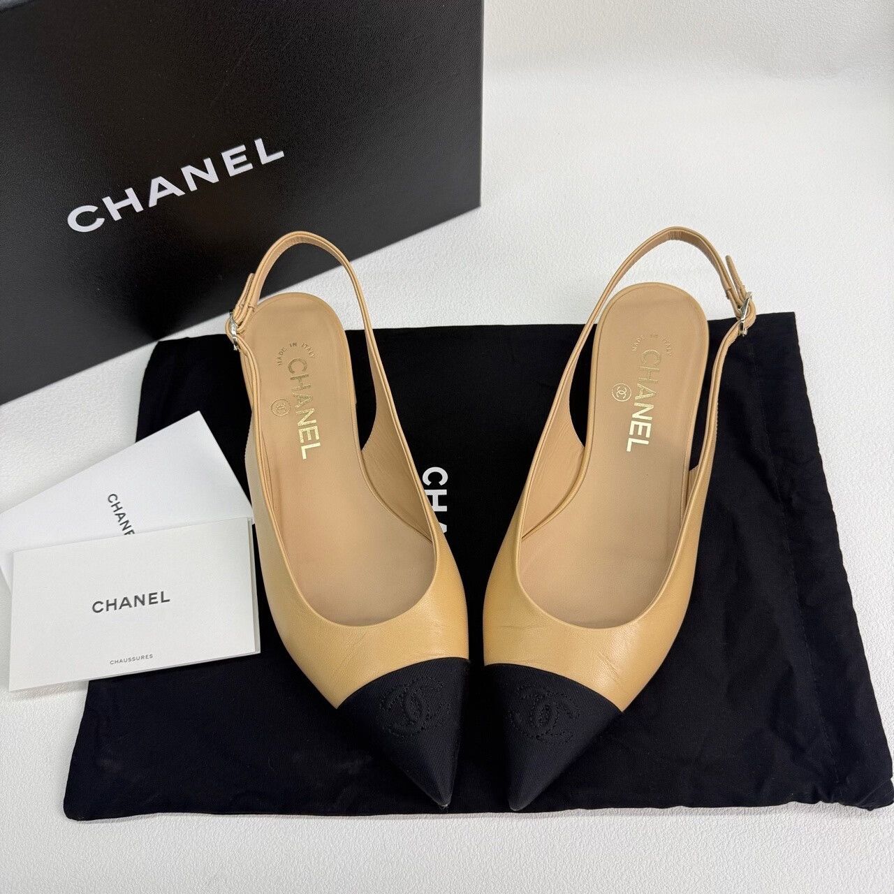Chanel Chanel Beige Leather Cap Toe Flats Size 37.5 Size US 7.5 / IT 37.5 - 2 Thumbnail