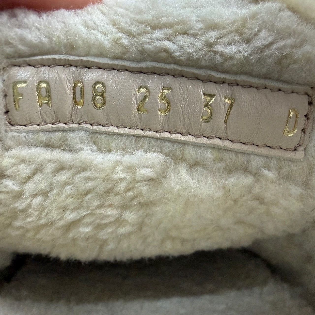 Dior Dior Suede Shearling Mules Size 37 Size US 7 / IT 37 - 8 Thumbnail