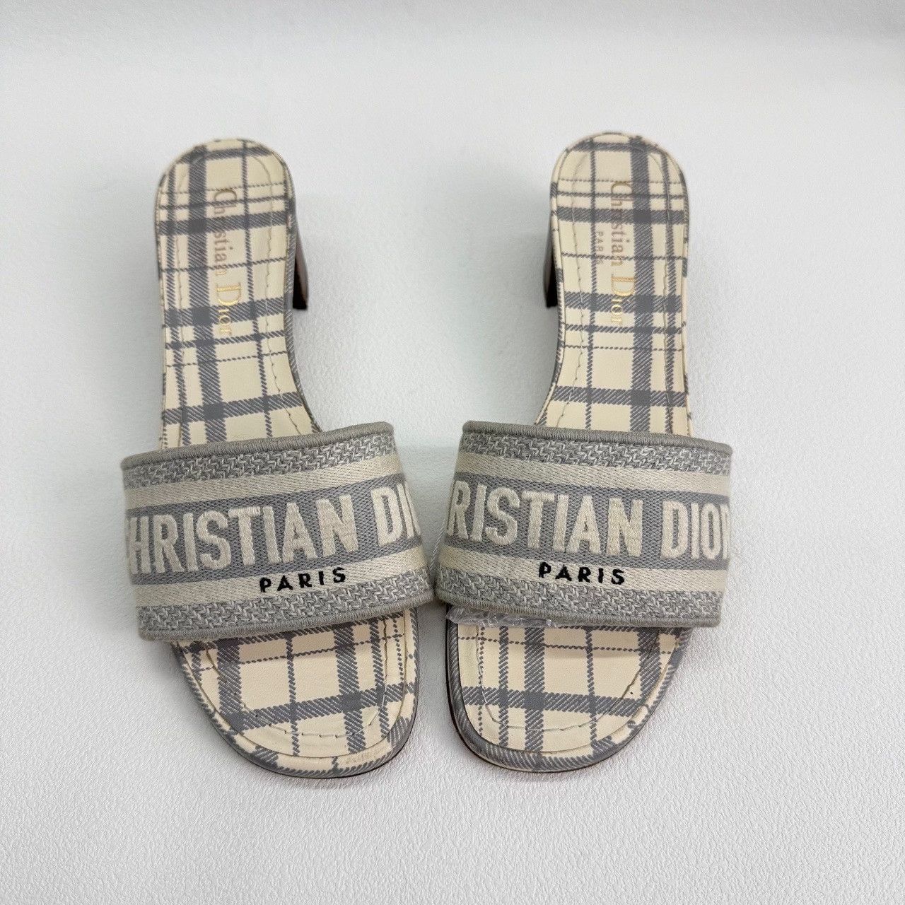 Dior Dior Dway Plaid Logo Mid-Heel Slides Size 37 Size US 7 / IT 37 - 10 Thumbnail