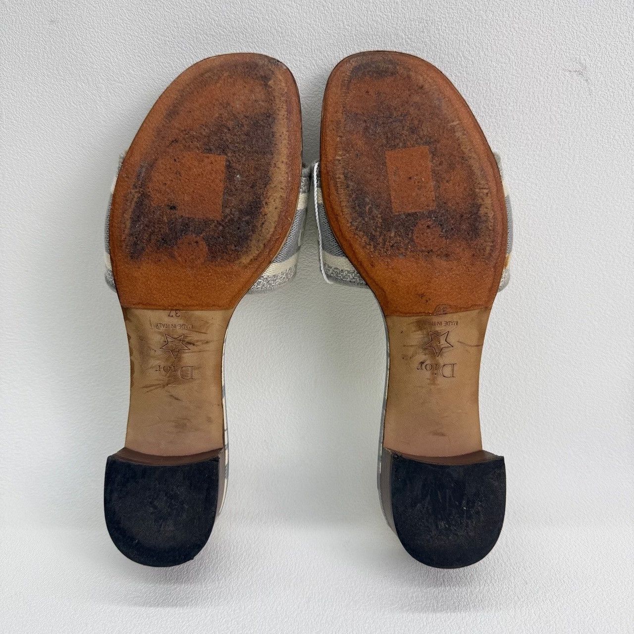 Dior Dior Dway Plaid Logo Mid-Heel Slides Size 37 Size US 7 / IT 37 - 8 Thumbnail