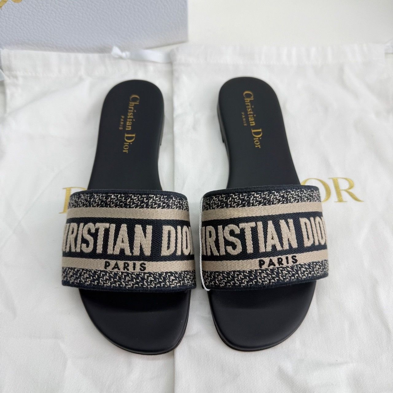 Dior Dior Dway Embroidered Sandals Size 36 Size US 6 / IT 36 - 3 Thumbnail