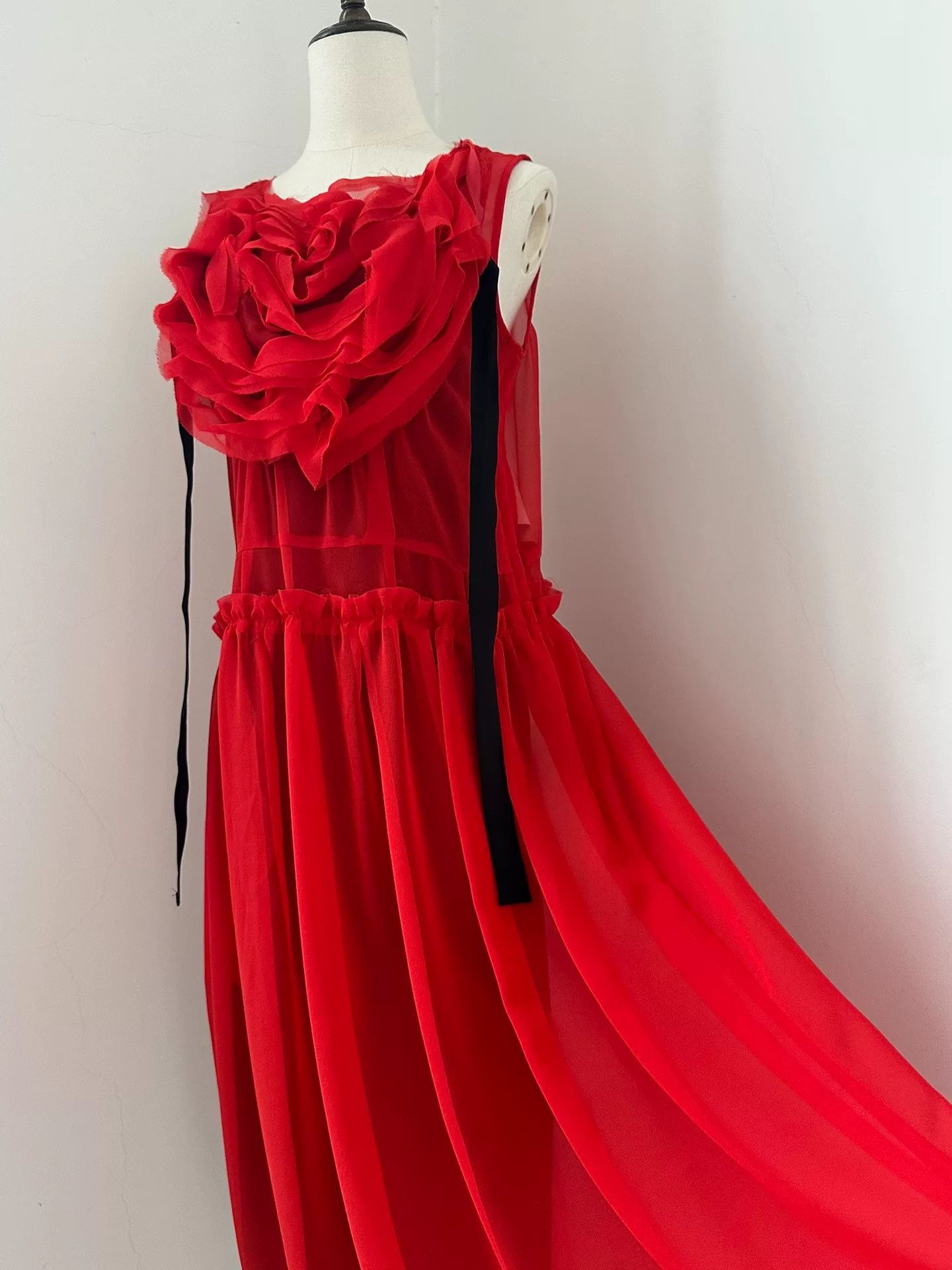Rei Kawakubo Comme des Garçons 2001 3D Rose Dress Size M / US 6-8 / IT 42-44 - 5 Thumbnail