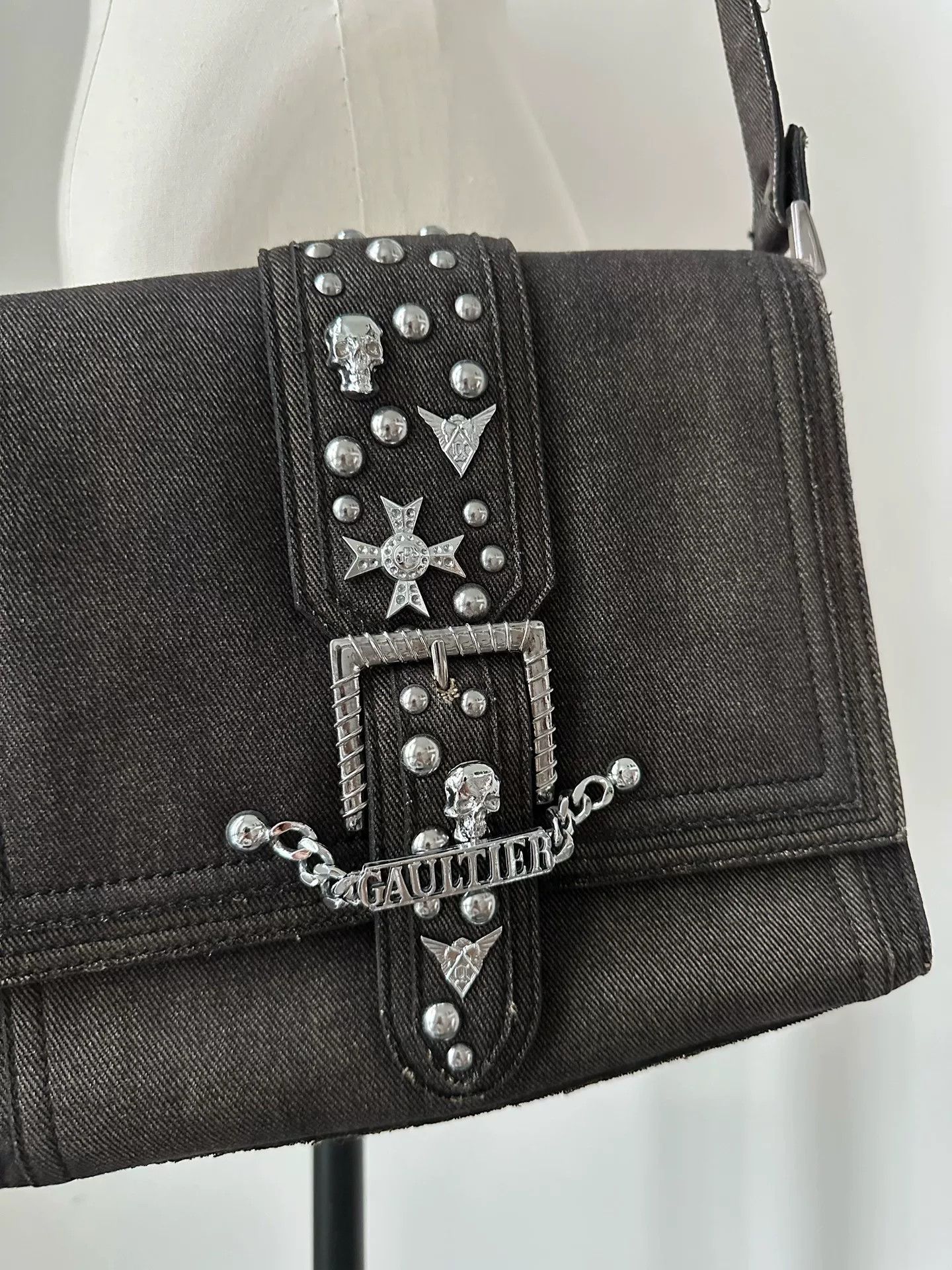 Jean Paul Gaultier Jean Paul Gaultier Vintage Buckle Shoulder Bag Size ONE SIZE - 5 Thumbnail