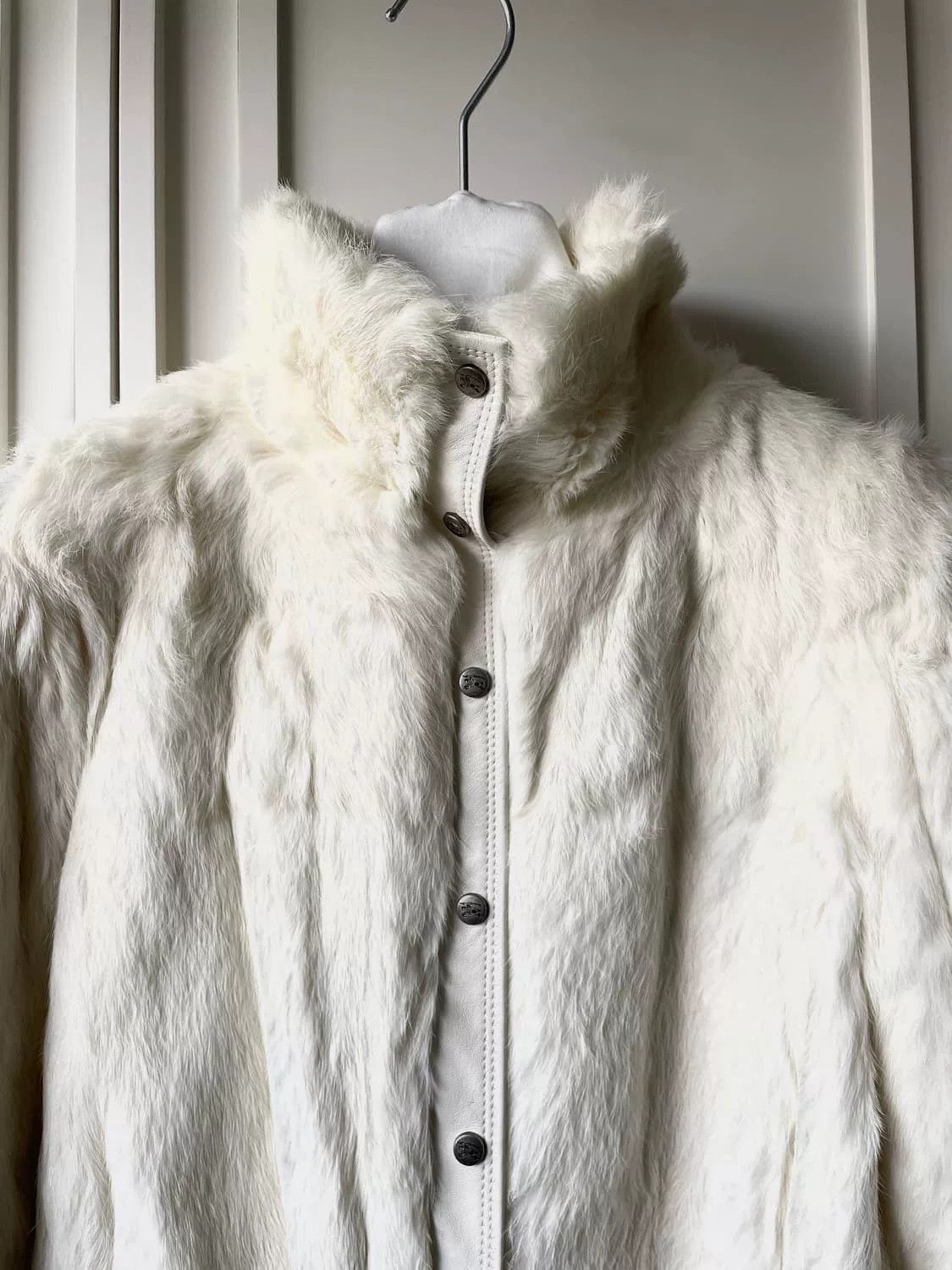 Burberry Burberry Elegant Fur Coat Size M / US 6-8 / IT 42-44 - 3 Thumbnail