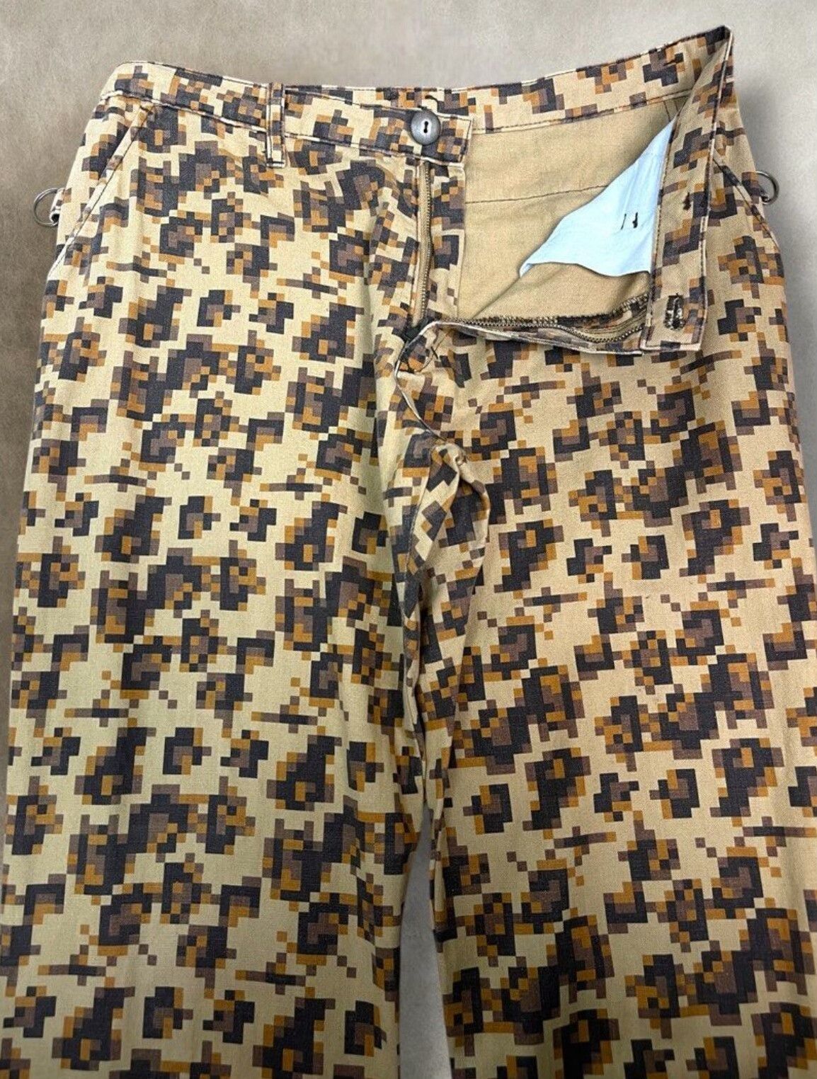 Vintage Beauty:Beast AW1998 Pixelated Leopard Pants Size US 30 / EU 46 - 6 Thumbnail