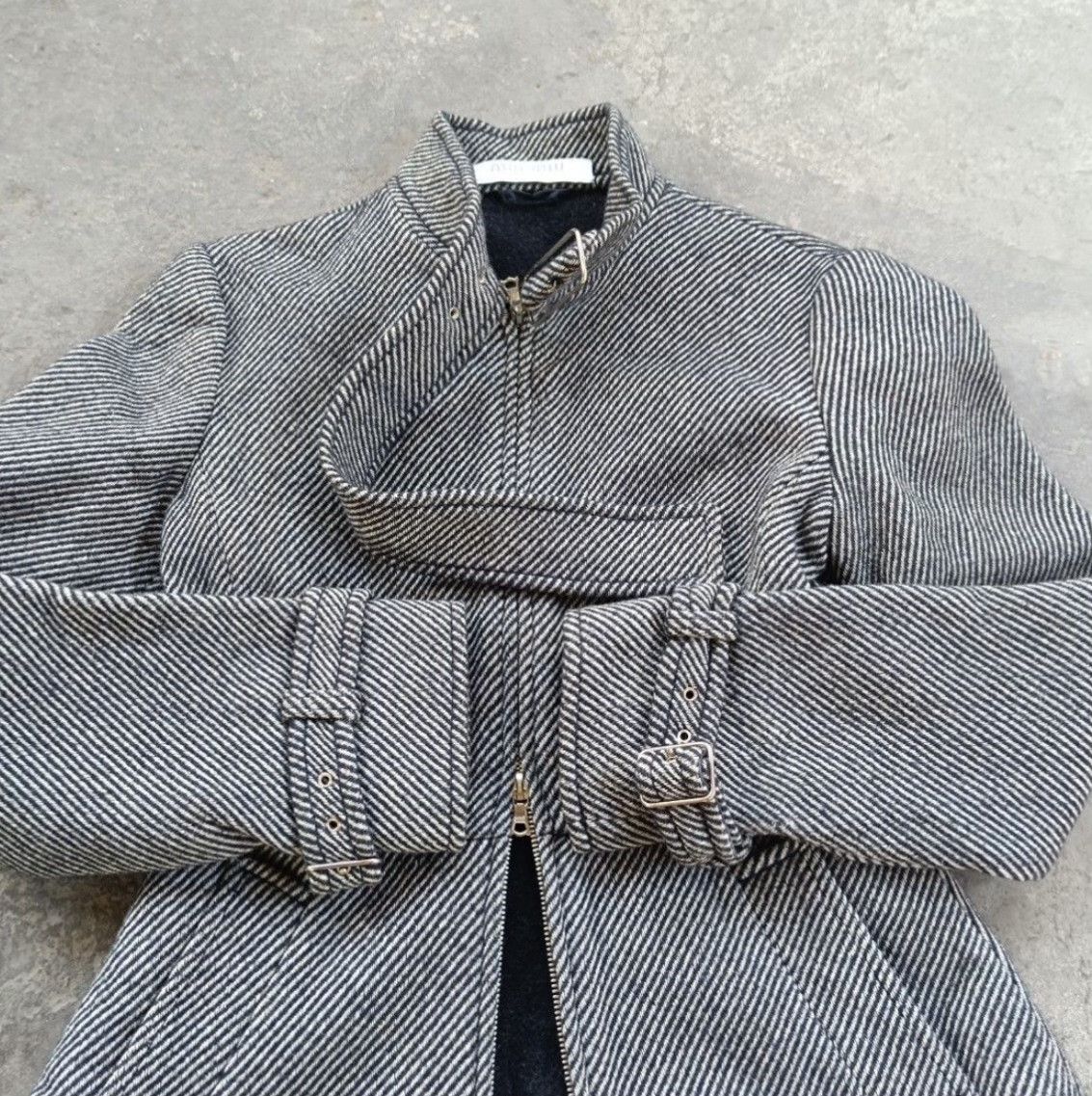 Miu Miu 1990s Miumiu Belted Wool Grey Jacket Size M / US 6-8 / IT 42-44 - 4 Thumbnail