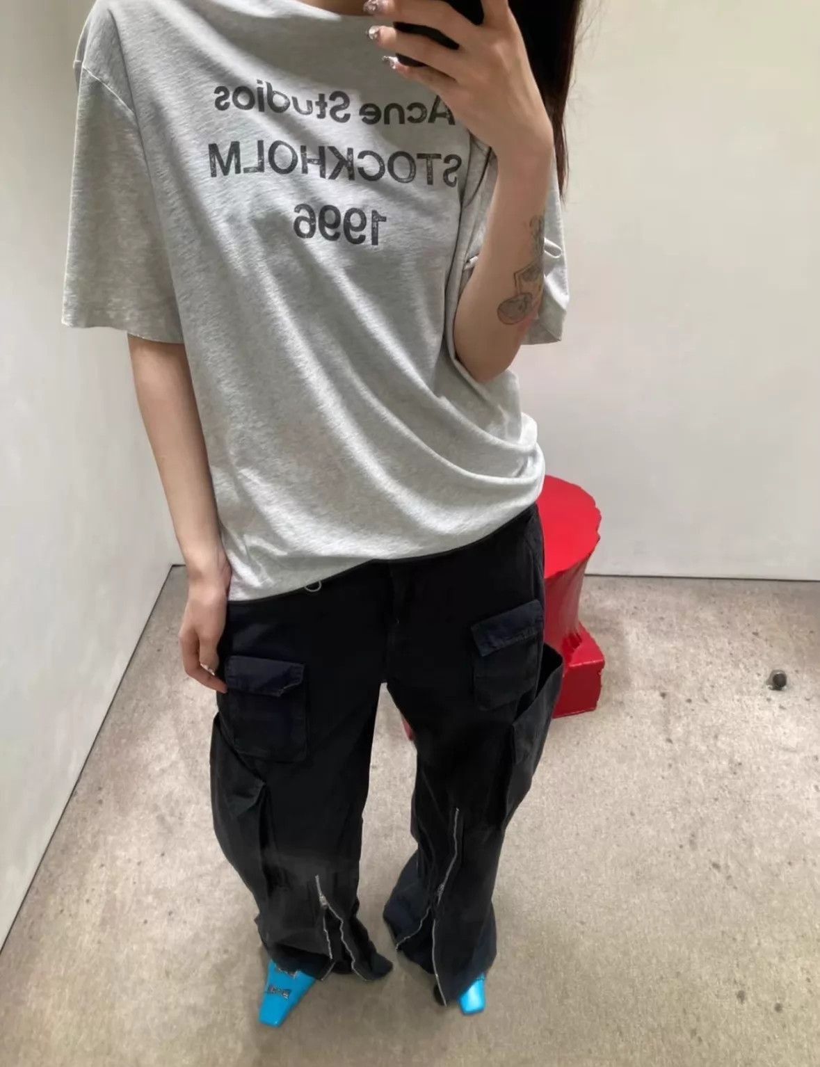 Acne Studios Distressed Gray Tee in Size XS Size US XS / EU 42 / 0 - 4 Thumbnail