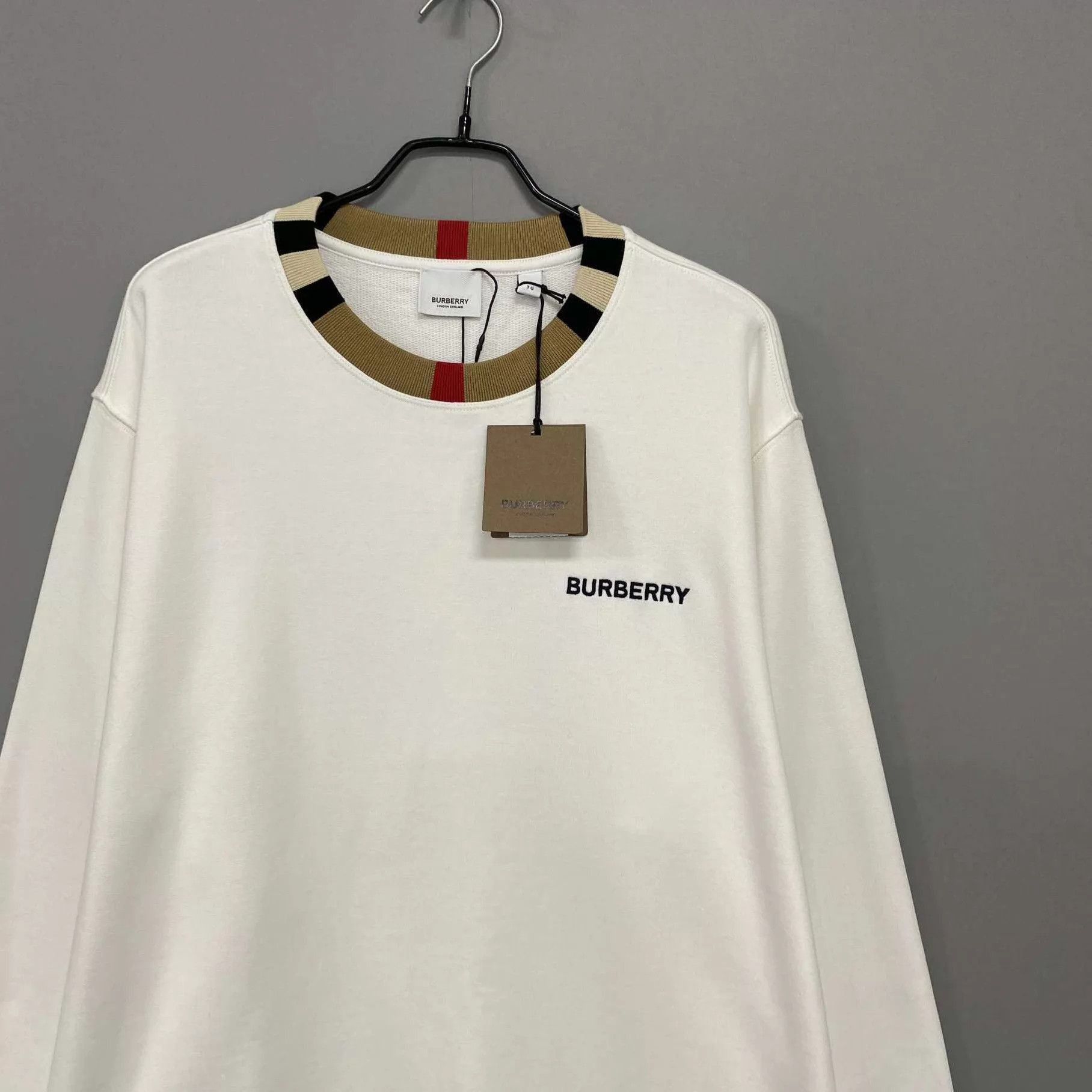 Burberry Check Collar Embroidered Logo Sweatshirt Size US XL / EU 56 / 4 - 2 Thumbnail
