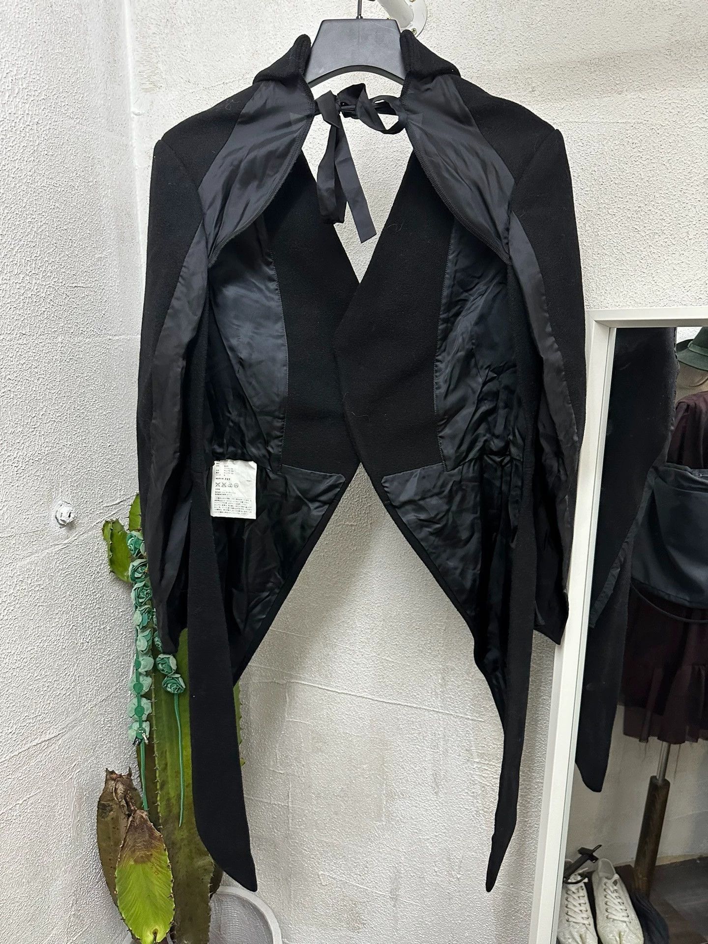 Comme des Garcons Backless Tuxedo Shirt in Black Size US M / EU 48-50 / 2 - 6 Thumbnail