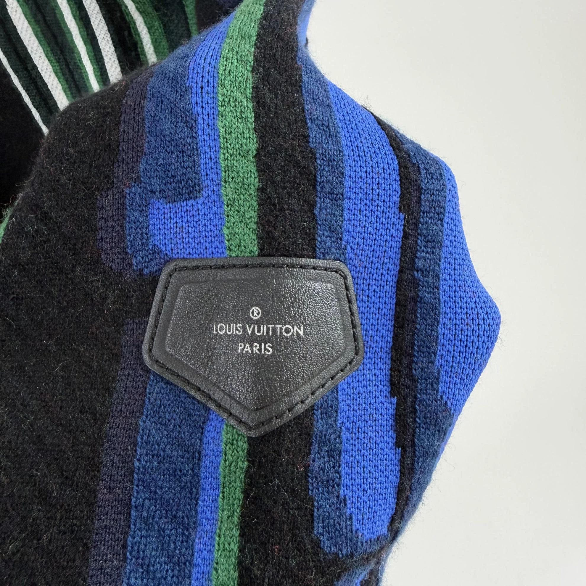 Louis Vuitton Color Blocked Crewneck Sweatshirt in Multi Size US S / EU 44-46 / 1 - 6 Thumbnail