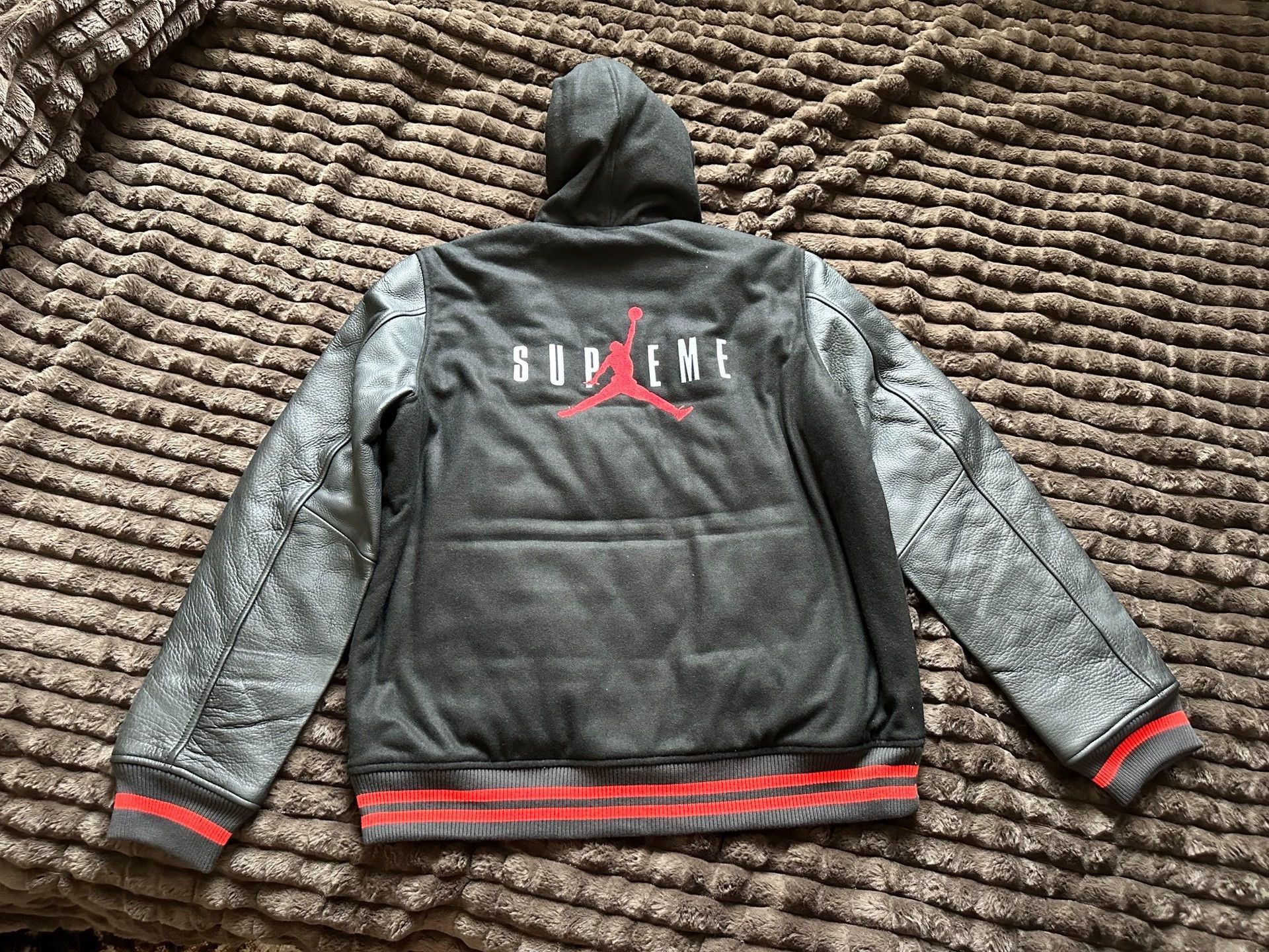 Supreme Hooded Varsity Jacket with Leather Sleeves Size US M / EU 48-50 / 2 - 3 Thumbnail
