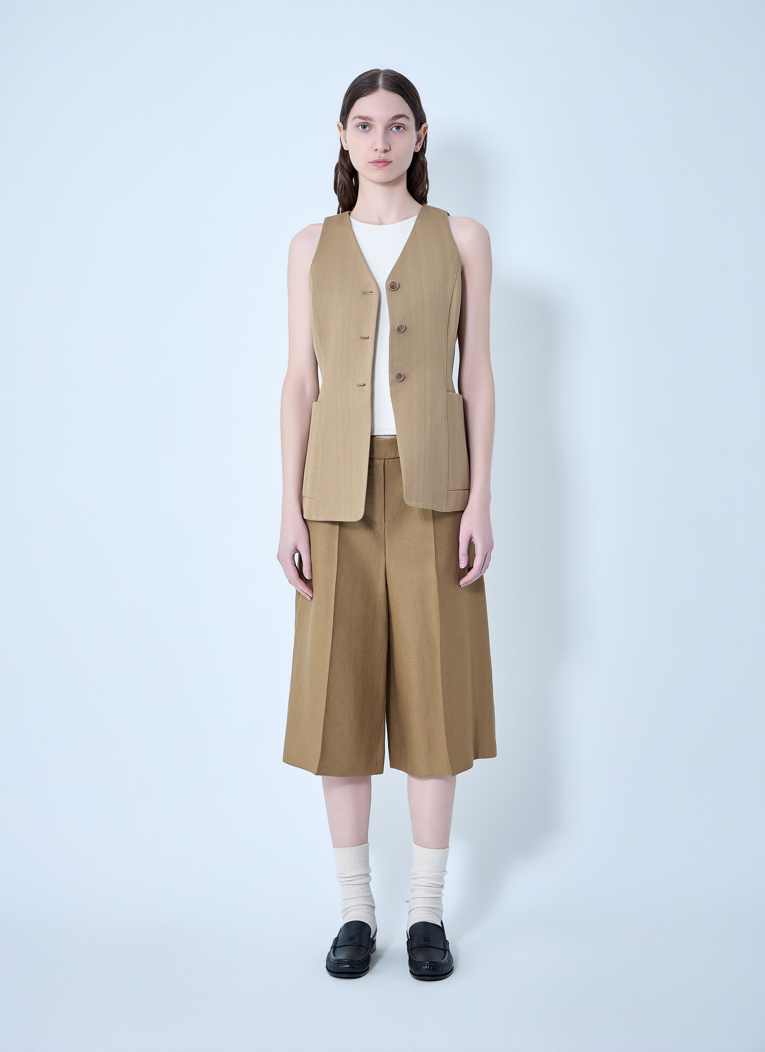 Max Mara Tailored Vest with Button Fastening Size M / US 6-8 / IT 42-44 - 2 Thumbnail