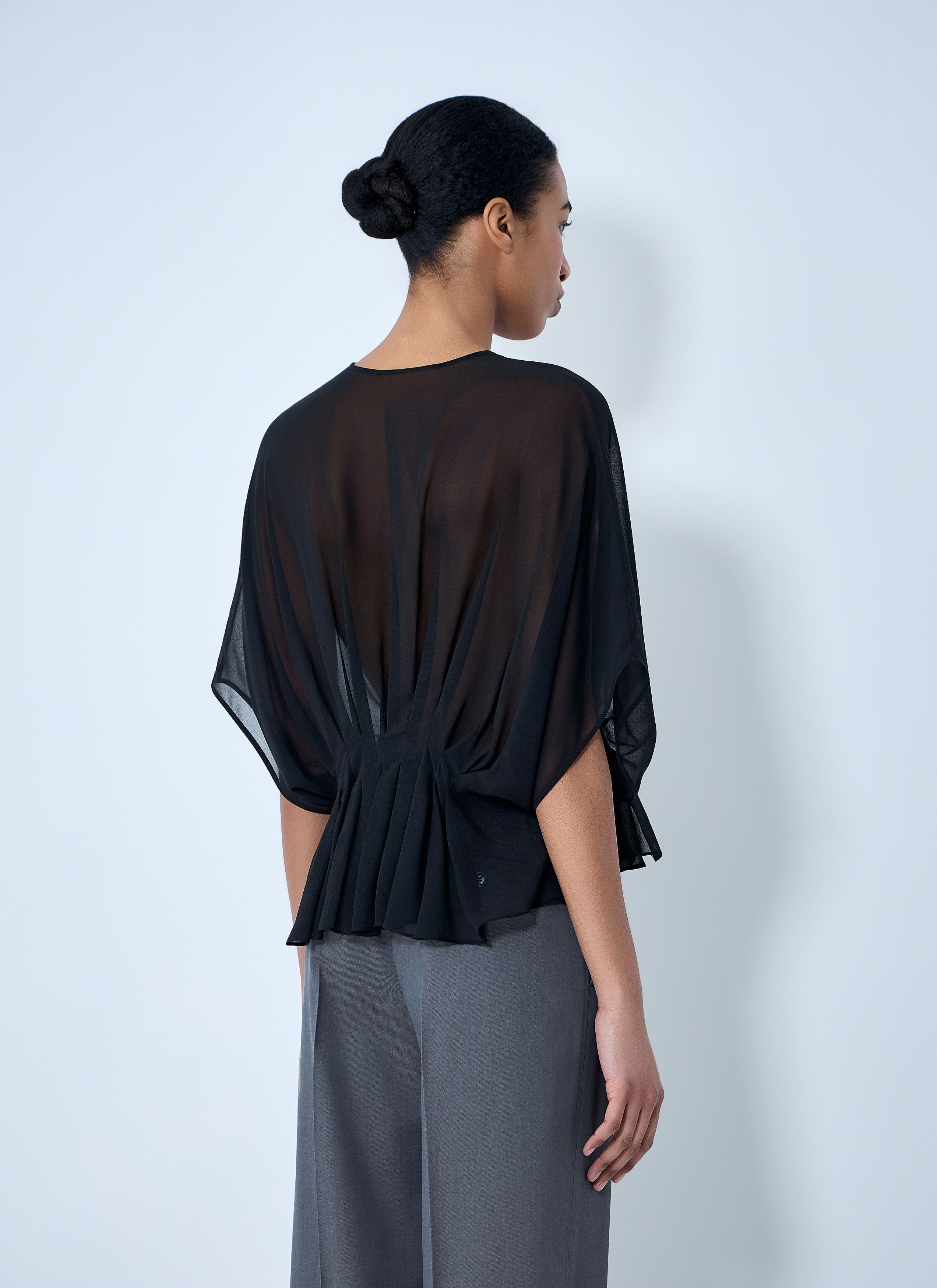 Max Mara Sheer Button-Front Blouse Size L / US 10 / IT 46 - 4 Thumbnail