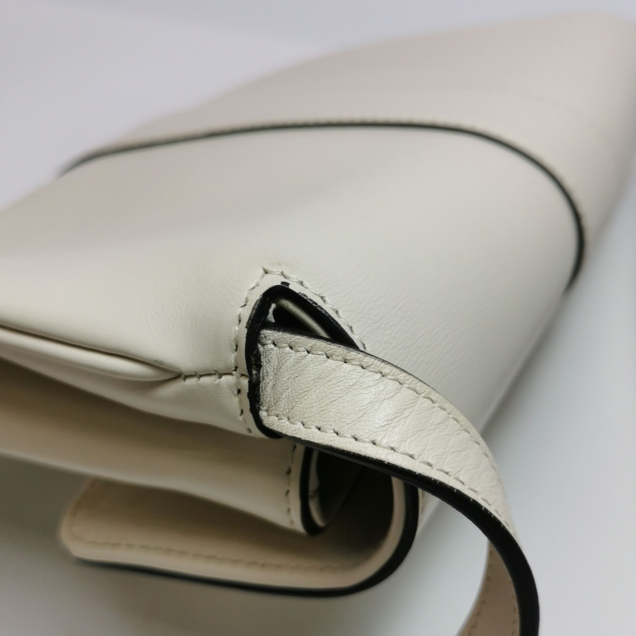 Gucci Gucci Women os Crossbody Bags Size ONE SIZE - 24 Thumbnail