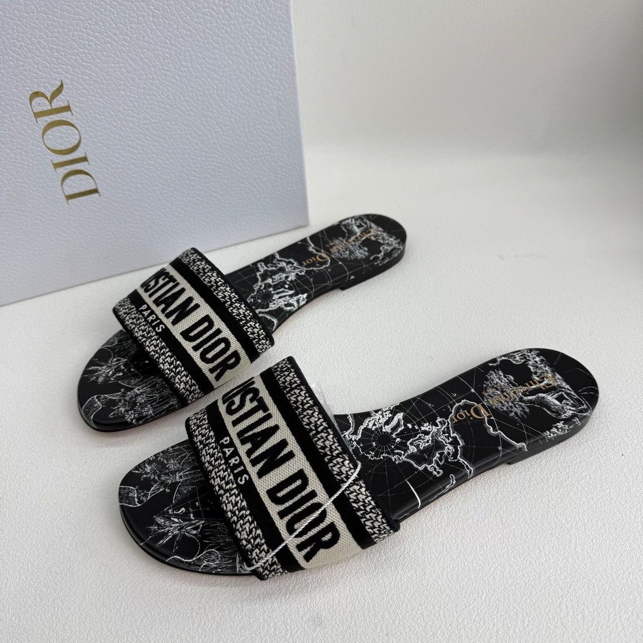 Dior Dior Toile de Jouy Dway Sandals Size 39 Size US 9 / IT 39 - 2 Thumbnail
