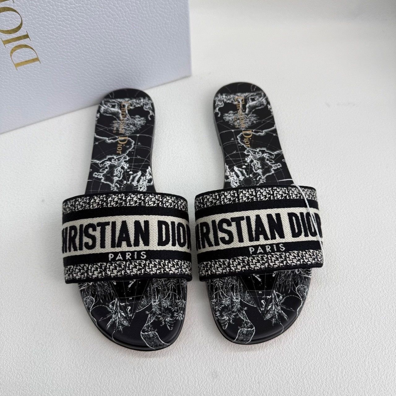 Dior Dior Toile de Jouy Dway Sandals Size 39 Size US 9 / IT 39 - 4 Thumbnail
