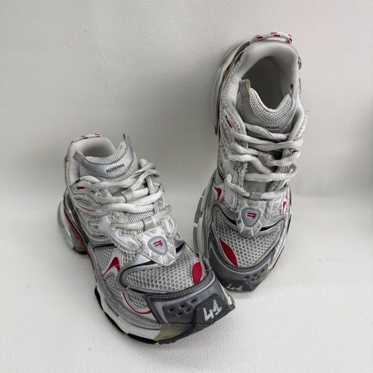 Balenciaga Balenciaga Silver Runner Sneakers Size 8 Size US 8 / EU 41 - 9 Thumbnail