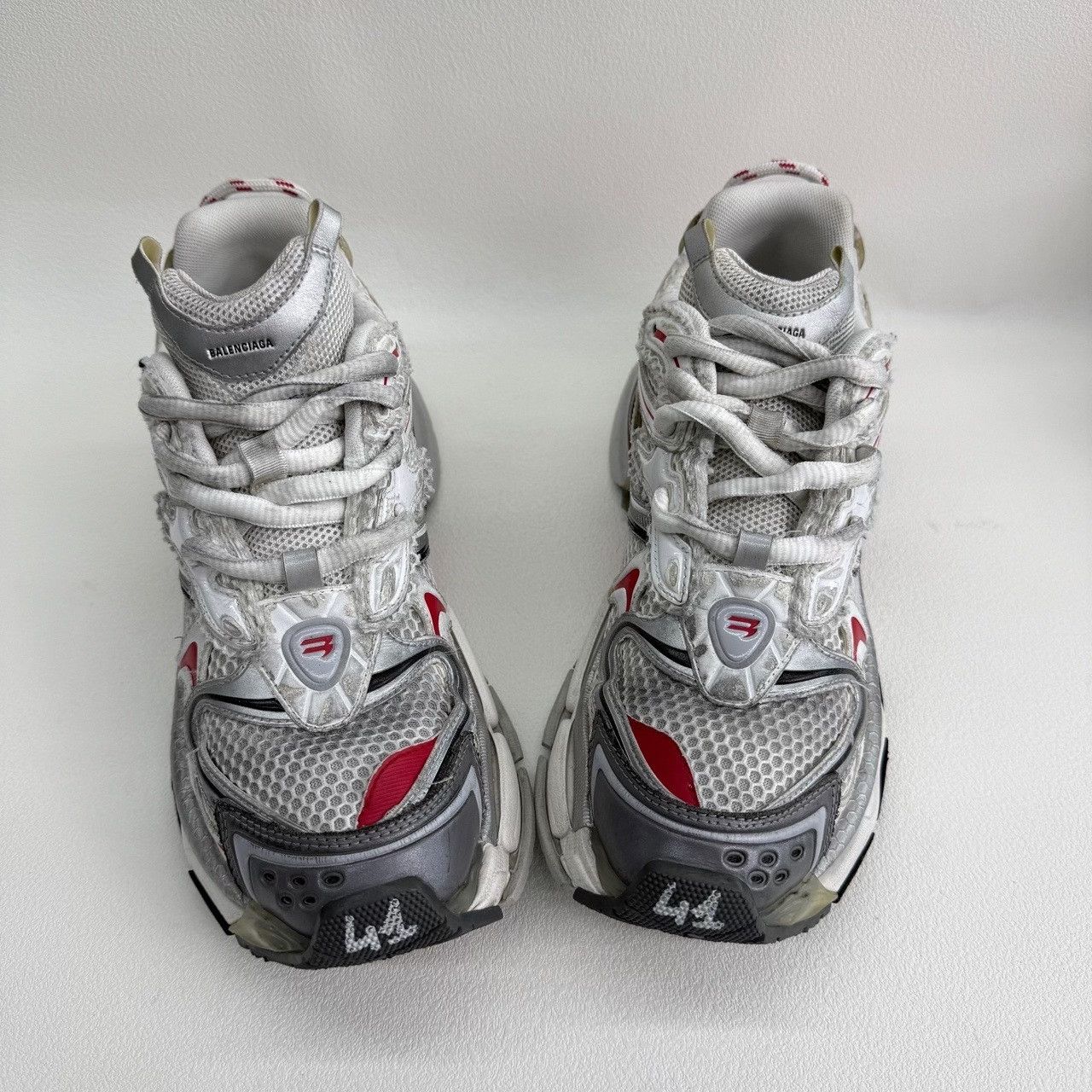 Balenciaga Balenciaga Silver Runner Sneakers Size 8 Size US 8 / EU 41 - 10 Thumbnail
