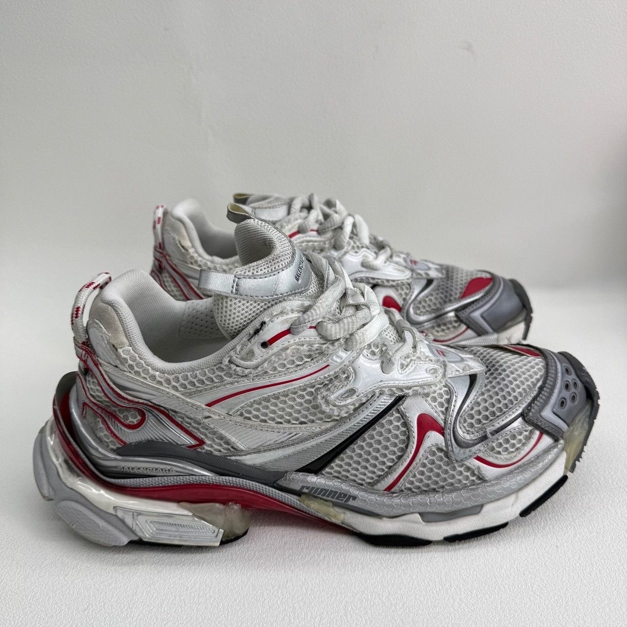 Balenciaga Balenciaga Silver Runner Sneakers Size 8 Size US 8 / EU 41 - 5 Thumbnail