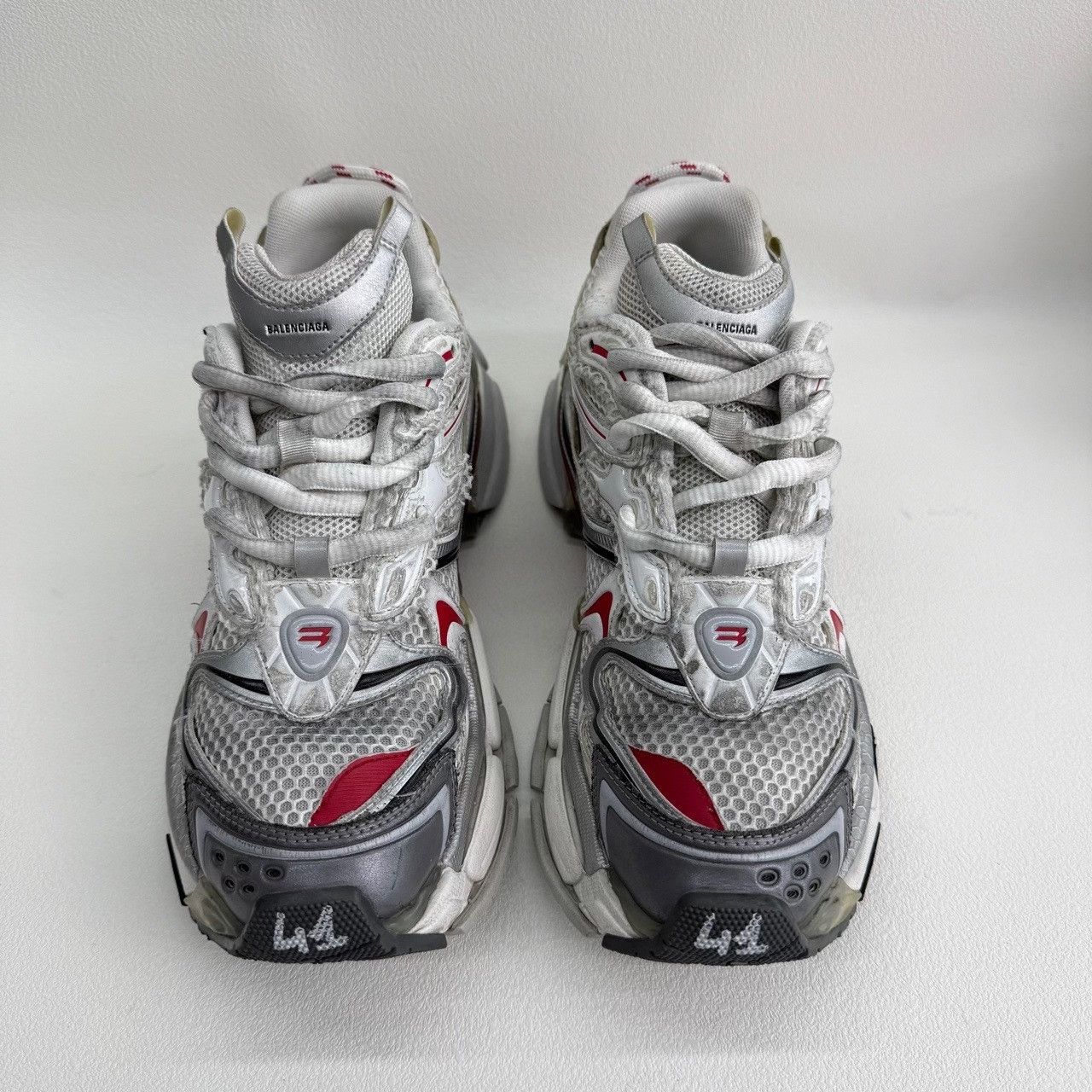 Balenciaga Balenciaga Silver Runner Sneakers Size 8 Size US 8 / EU 41 - 3 Thumbnail