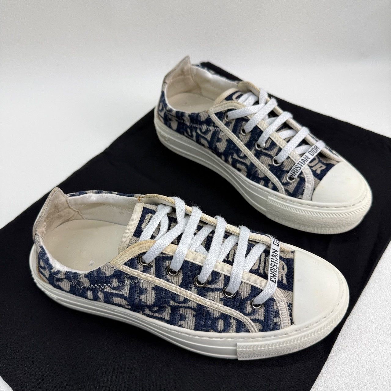 Dior Dior Walk'n'Dior Oblique Low-Top Sneakers Size 35.5 Size US 5.5 / IT 35.5 - 4 Thumbnail