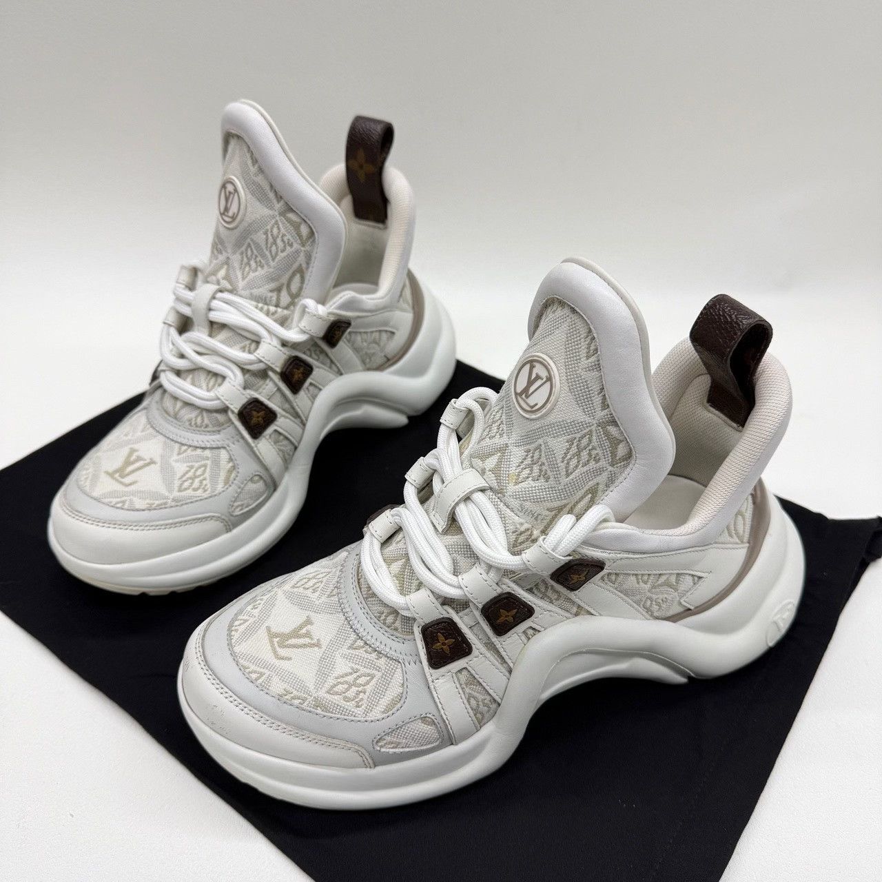 Louis Vuitton Louis Vuitton Archlight Sneaker Size 36 Size US 6 / IT 36 - 2 Thumbnail