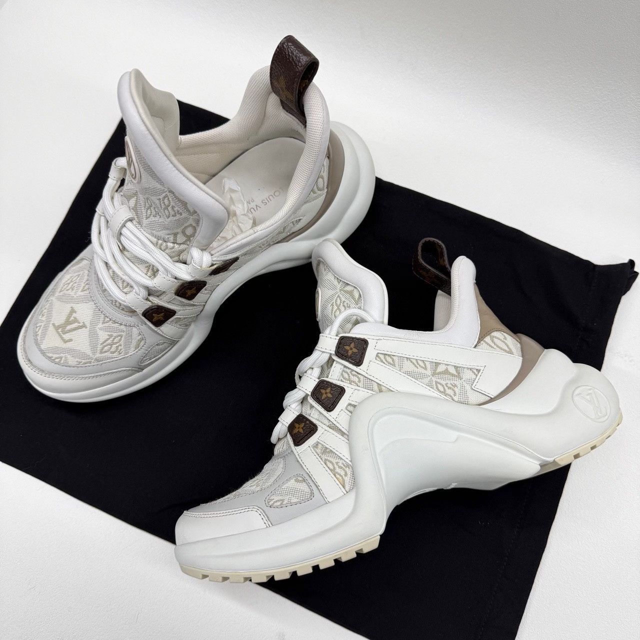 Louis Vuitton Louis Vuitton Archlight Sneaker Size 36 Size US 6 / IT 36 - 9 Thumbnail